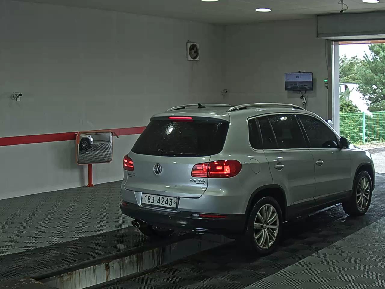 فولكس فاجن تيجوان 2.0 TDI Bluemotion بريميوم 2013 بريميوم