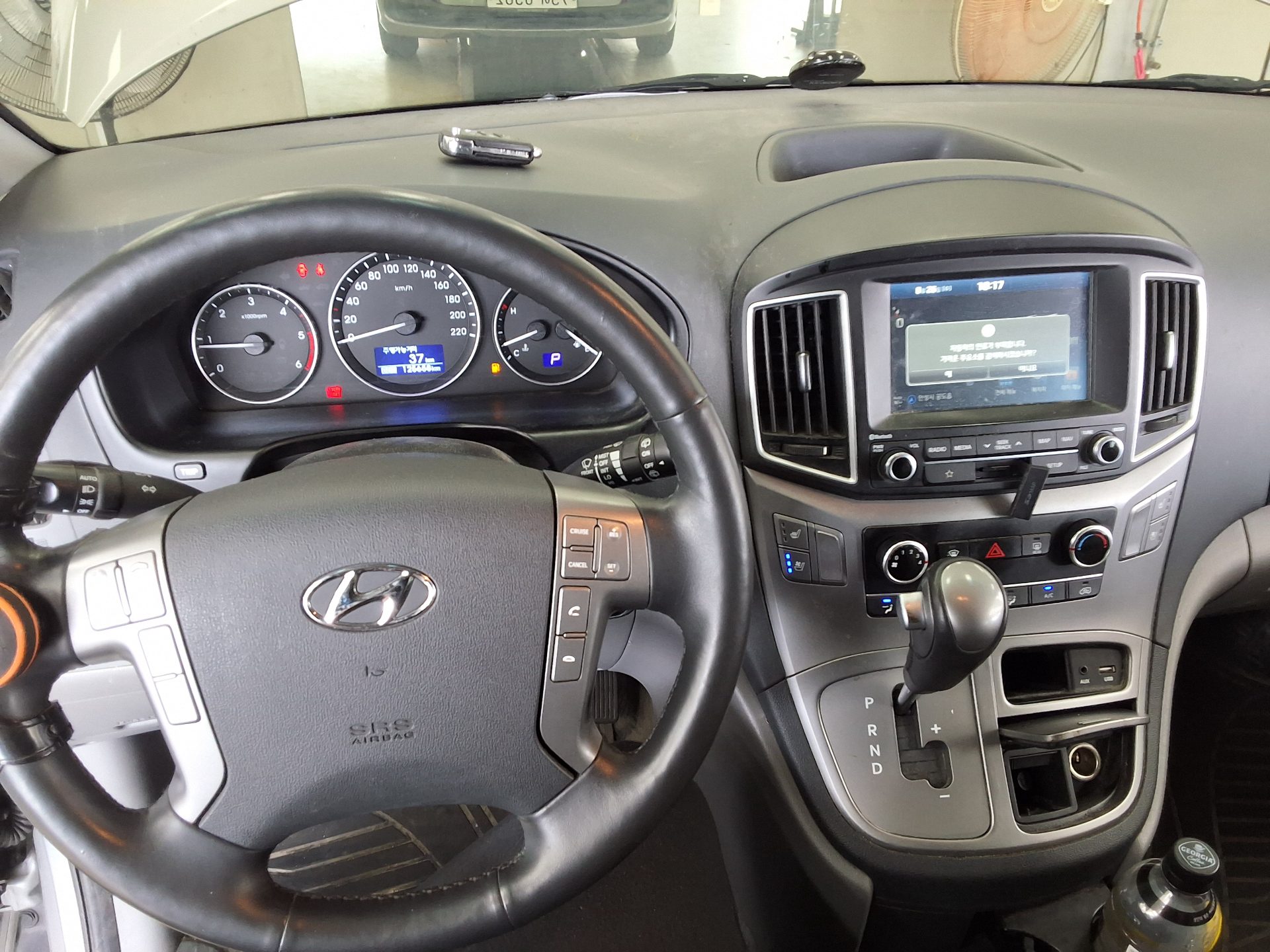 هيونداي الجديد جراند ستاركس 5 Seater ديزل فان مودرن 2019 VAN MODERN
