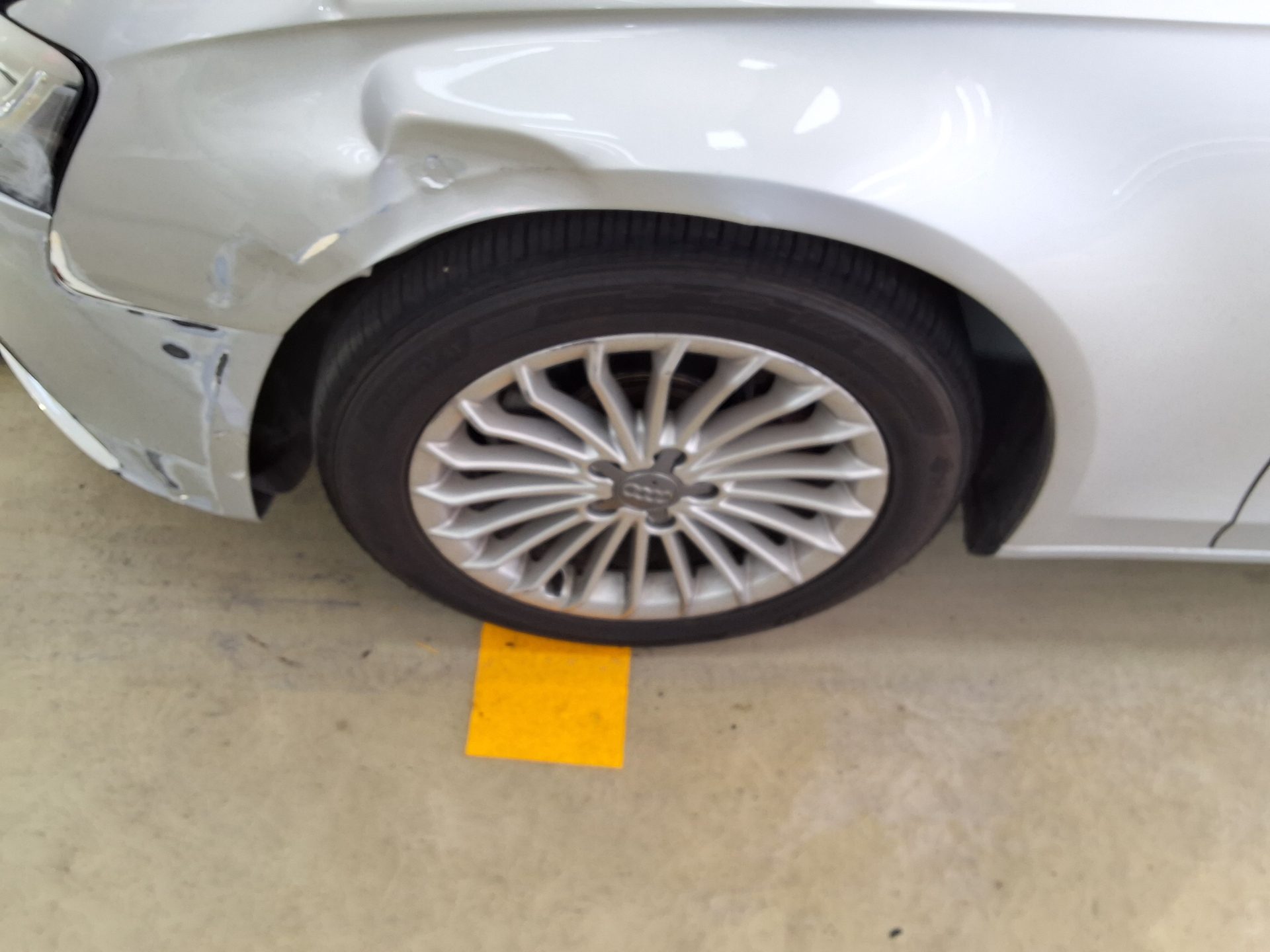 أودي إيه 4 (4Th Gen) 2.0 TDI 2014