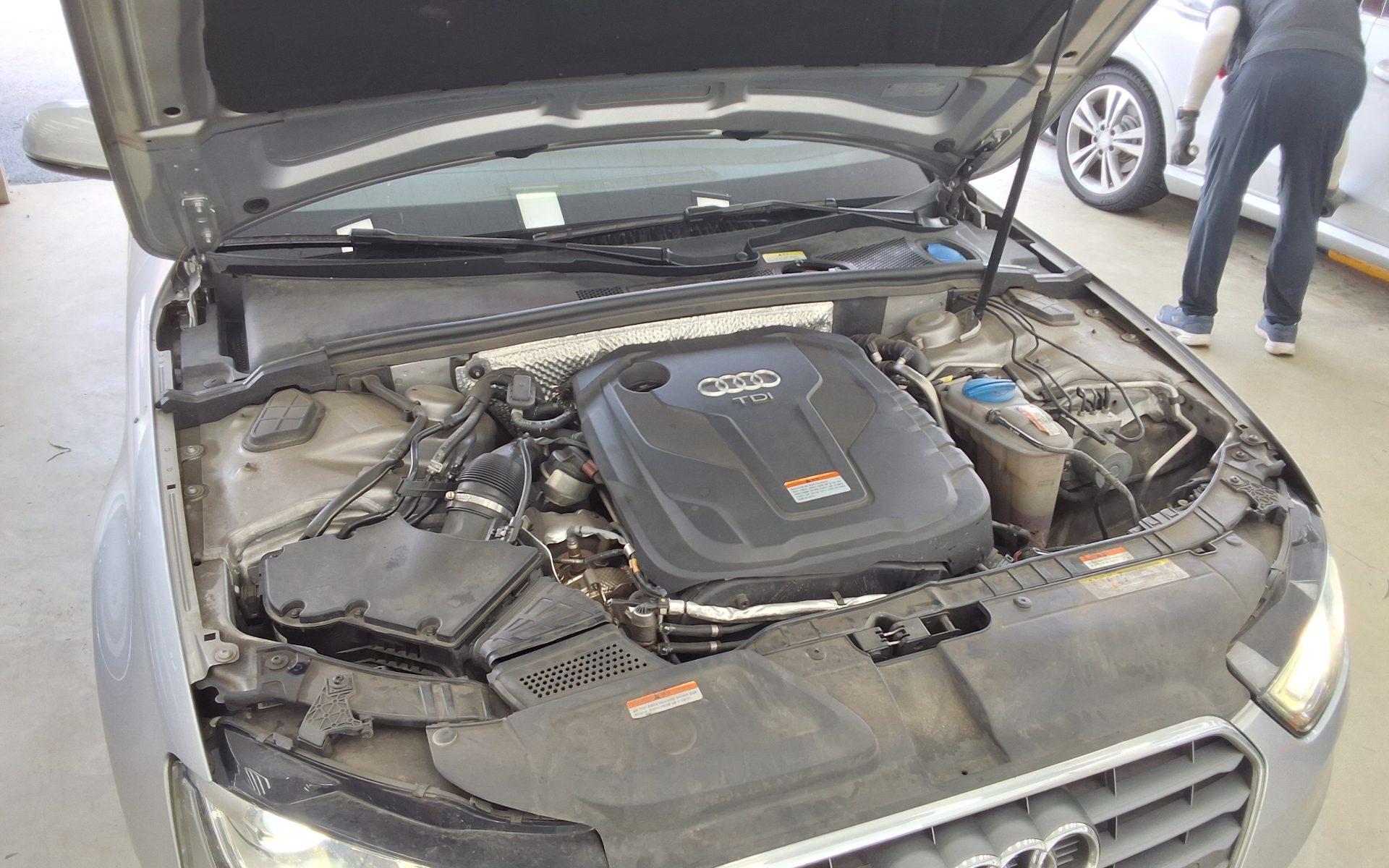 أودي إيه 4 (4Th Gen) 30 TDI Dynamic 2015