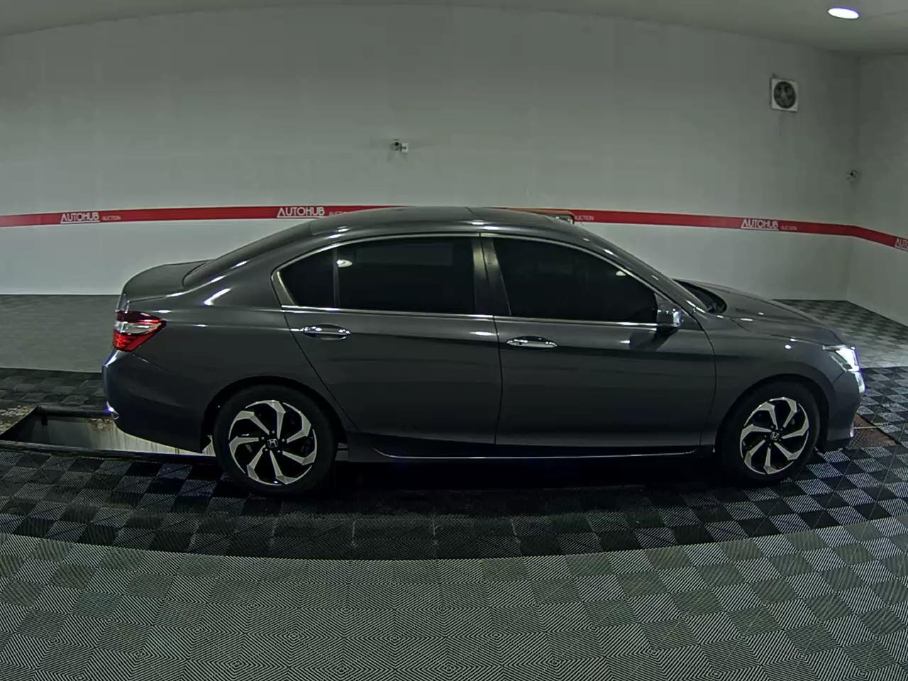 هوندا أكورد (9Th Gen) 2.4 Ex L 2017
