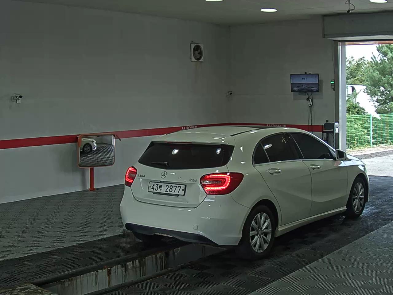مرسيدس بنز A Class (3Rd Gen) A200 Cdi ستايل 2014 STYLE