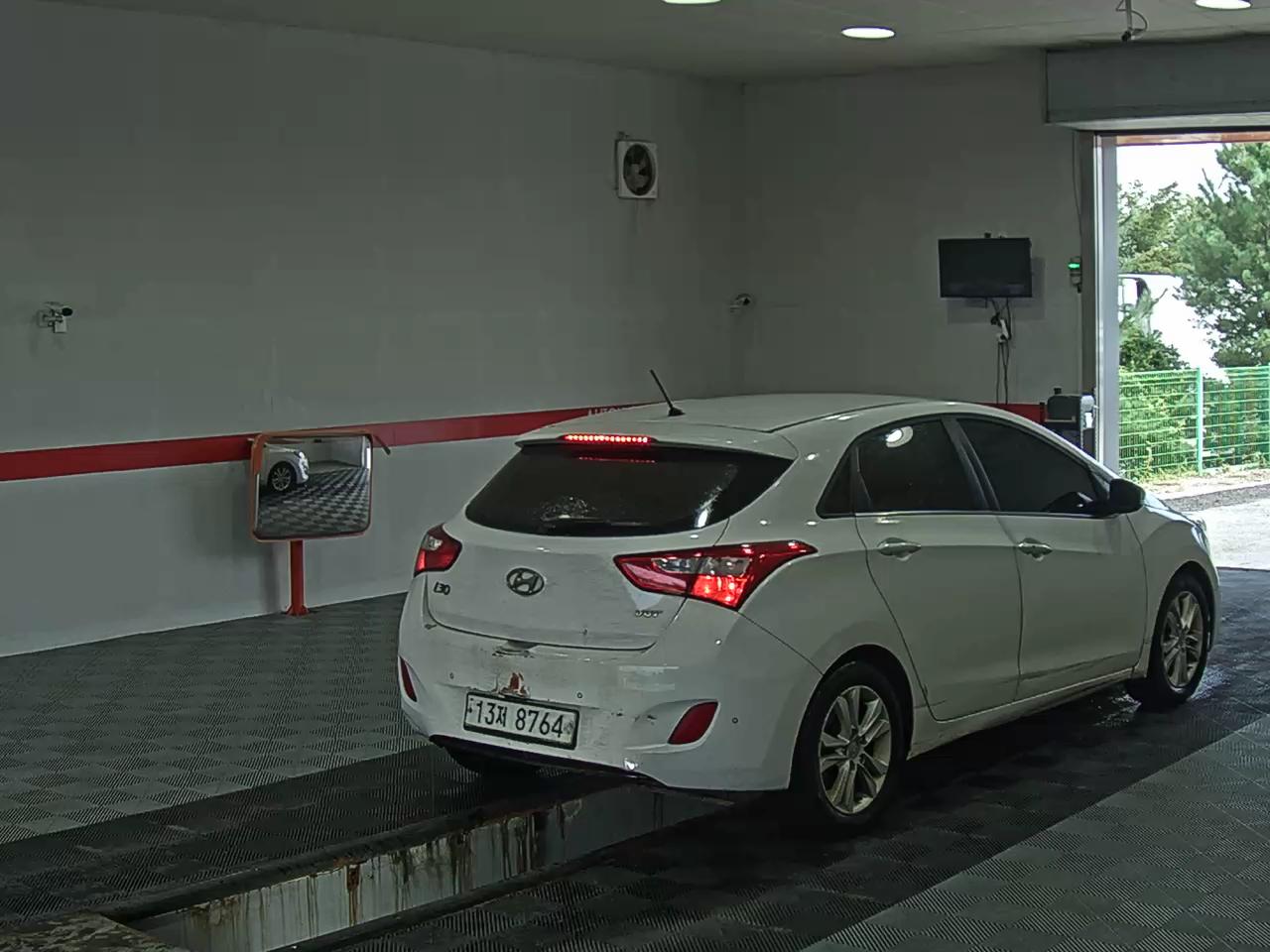 هيونداي جديد I30 1.6 VGT Unique 2012