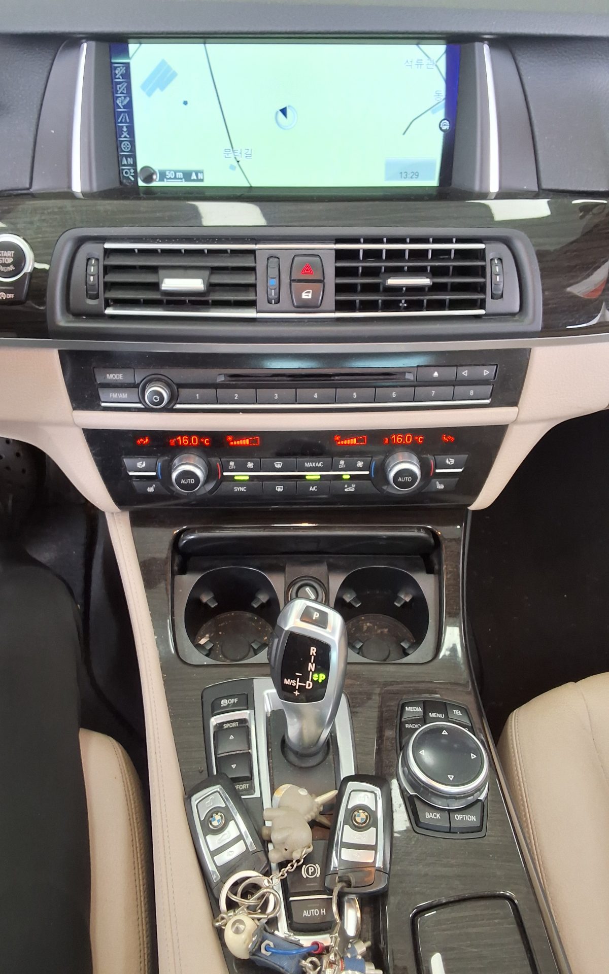 بي إم دبليو 5 Series (6Th Gen) 520D لكجري 2014 فاخر