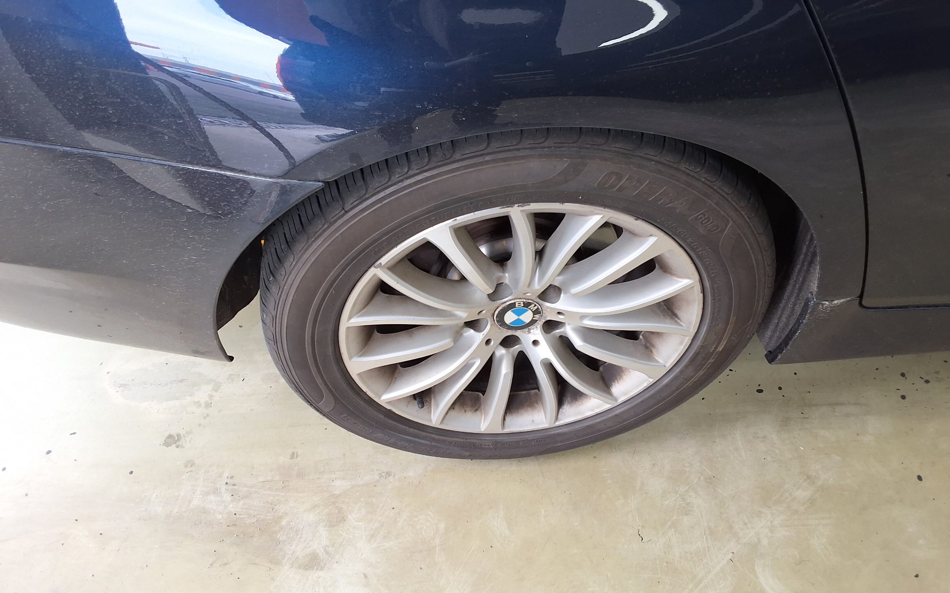 بي إم دبليو 5 Series (6Th Gen) 520D لكجري 2014 فاخر