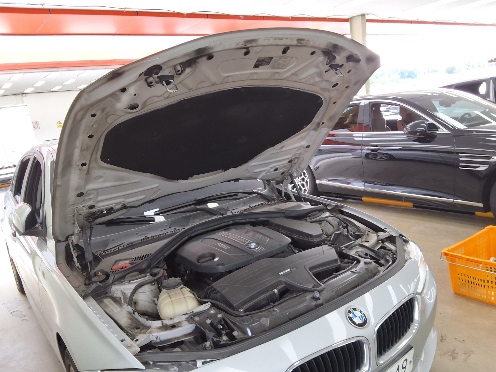 بي إم دبليو 3 Series (6Th Gen) 320D إكس درايف 2014 320d