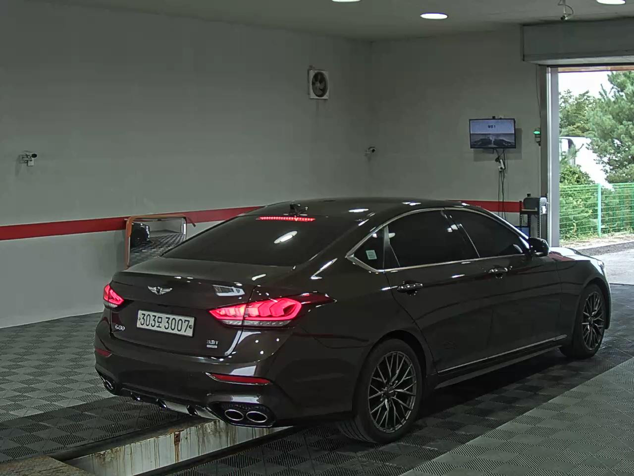 جينيسيس جينيسيس G80 2017 دفع رباعي