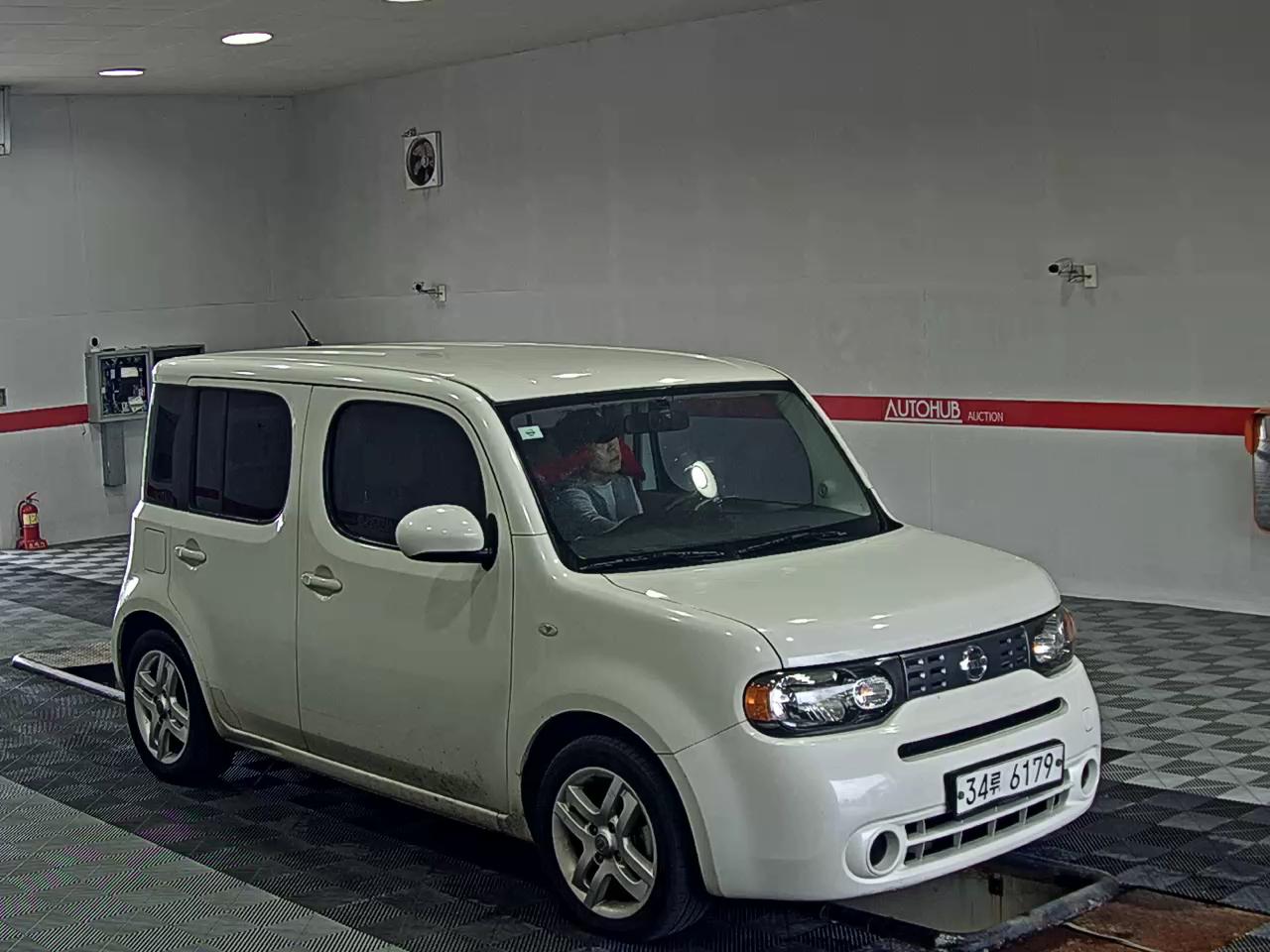 نيسان Cube (3Rd Gen) 1.8 2014