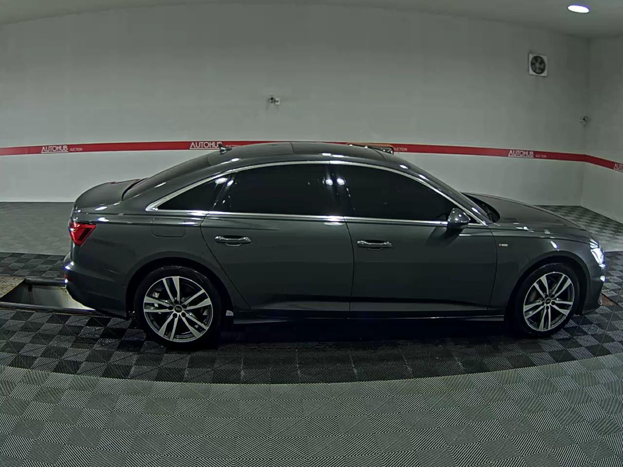 أودي إيه 6 (5Th Gen) 45 Tfsi كواترو بريميوم 2021 بريميوم