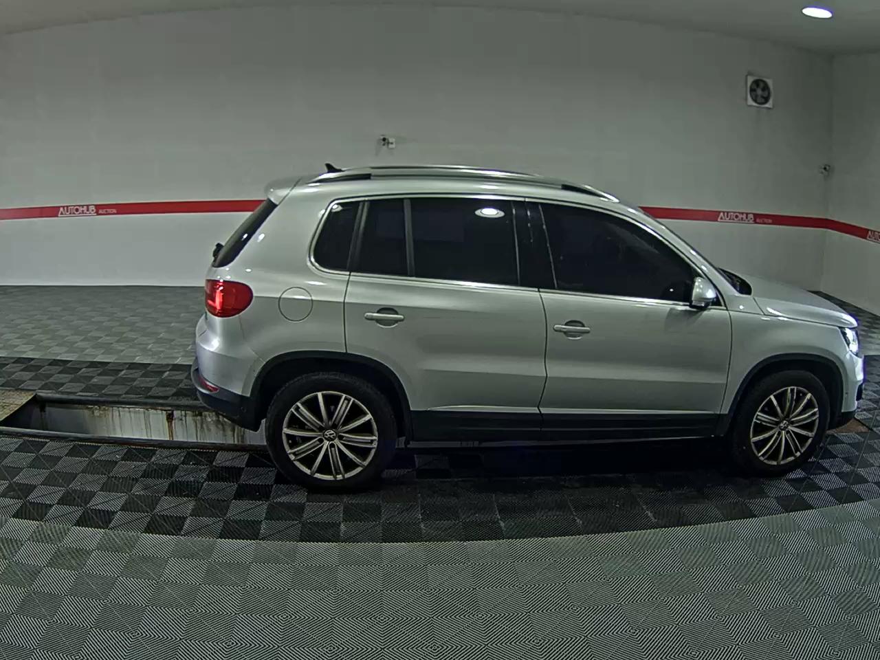 فولكس فاجن تيجوان 2.0 TDI Bluemotion بريميوم 2015 بريميوم
