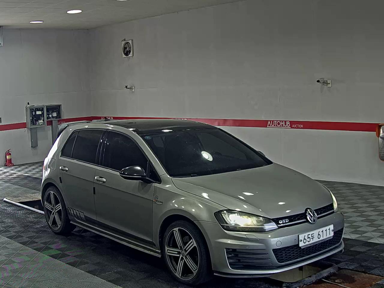 فولكس فاجن جولف (7Th Gen) 2.0 TDI 2015