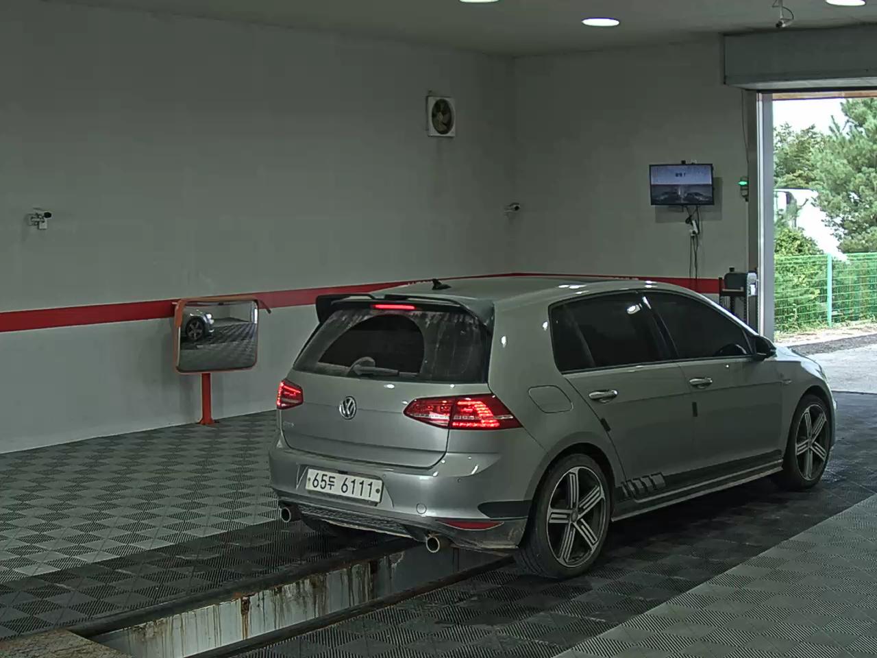فولكس فاجن جولف (7Th Gen) 2.0 TDI 2015