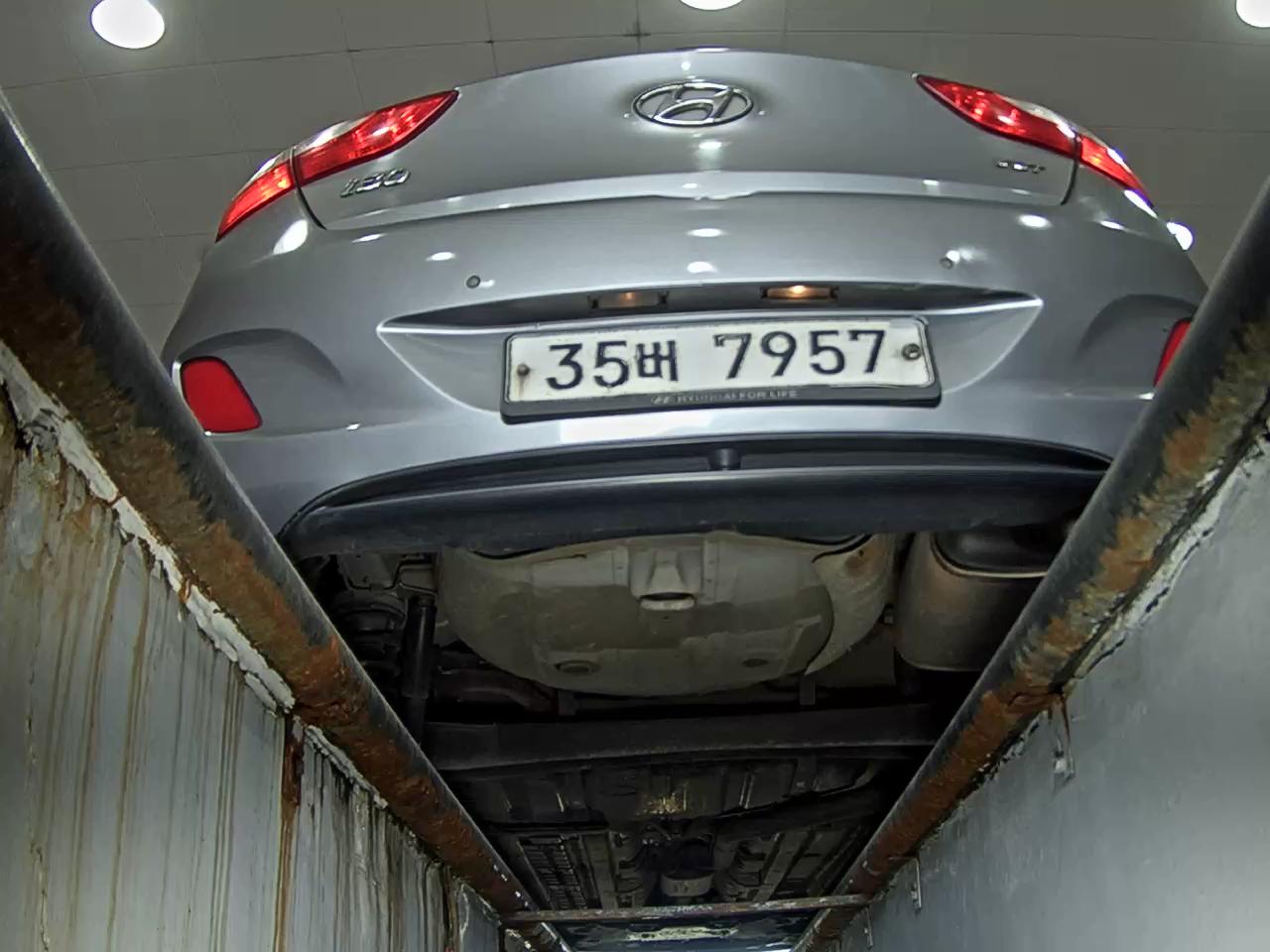 هيونداي جديد I30 1.6 VGT Unique 2012