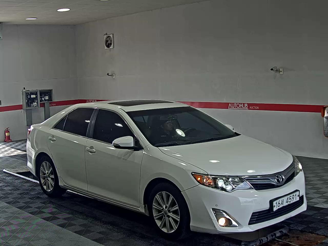 تويوتا كامري (9Th Gen) 2.5 Xle 2013