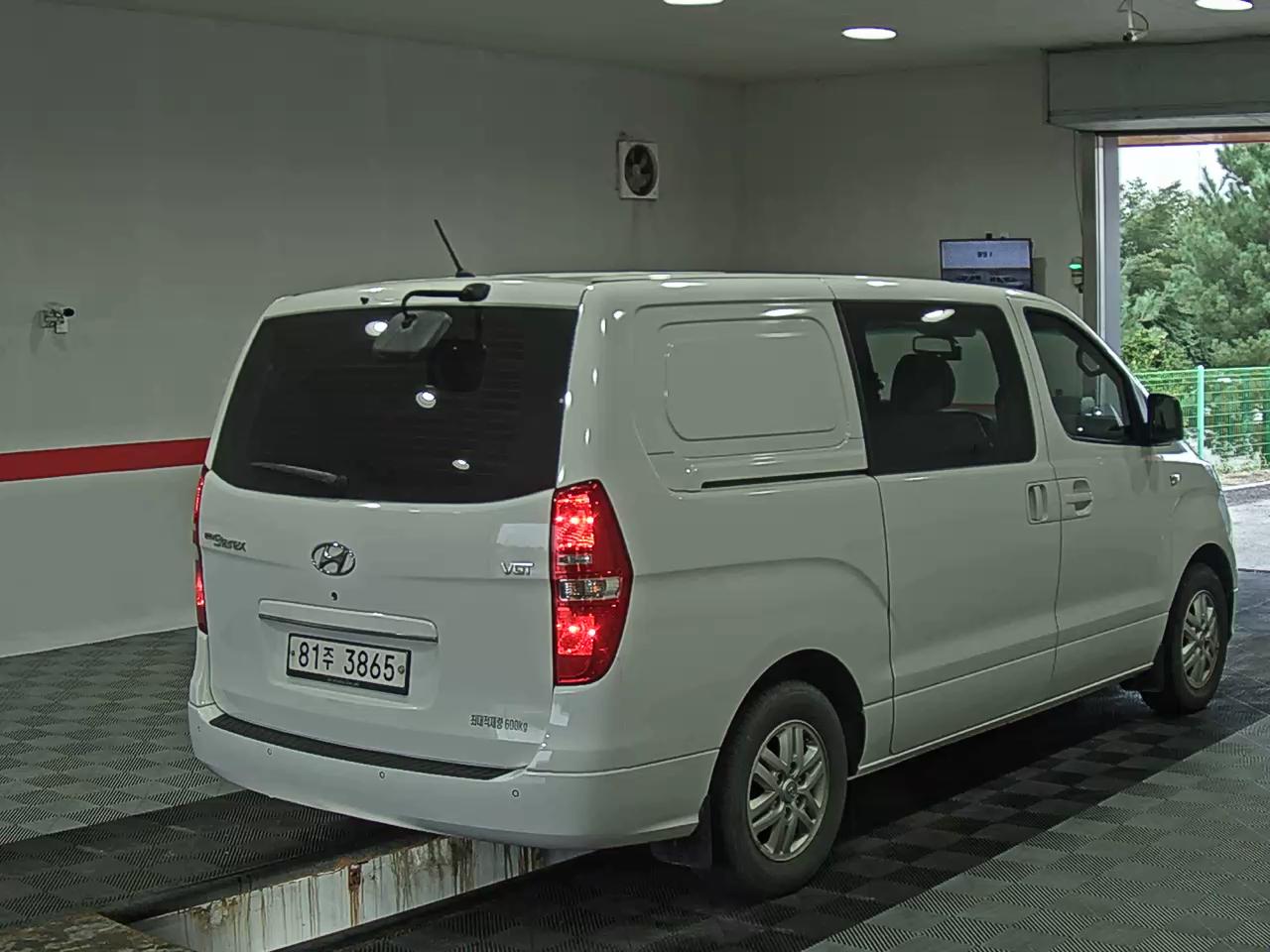 هيونداي الجديد جراند ستاركس 5 Seater ديزل فان مودرن 2021 VAN MODERN