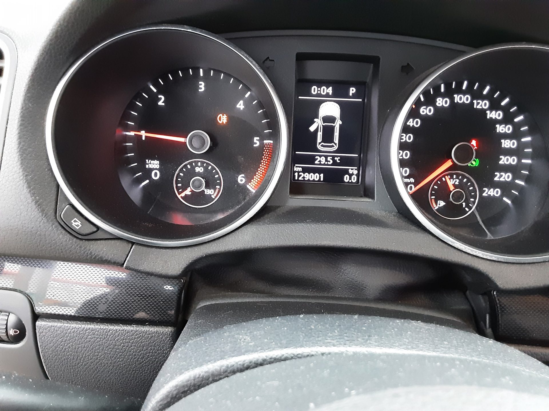 فولكس فاجن جولف (6Th Gen) 1.6 TDI Bluemotion 2012