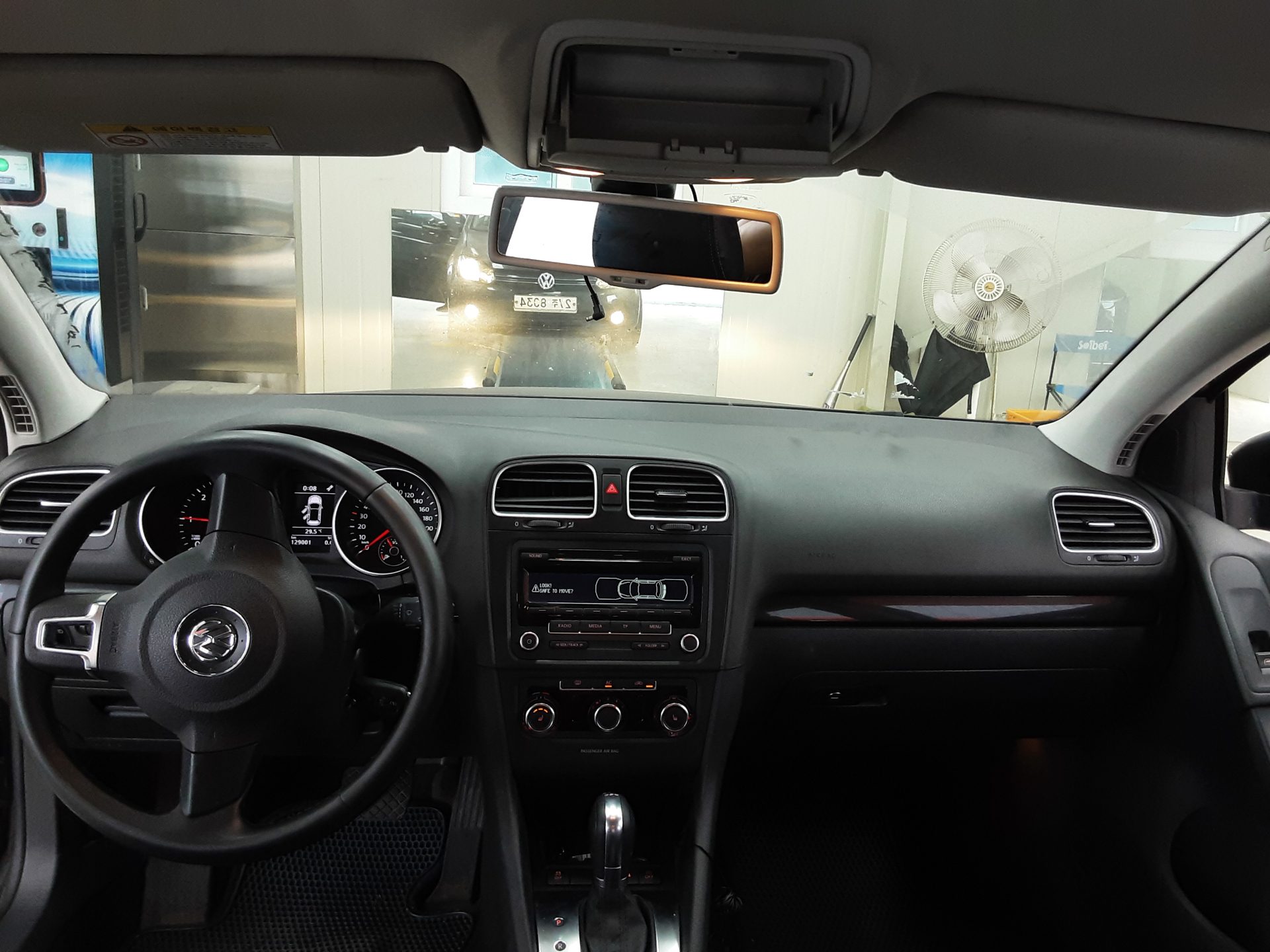 فولكس فاجن جولف (6Th Gen) 1.6 TDI Bluemotion 2012
