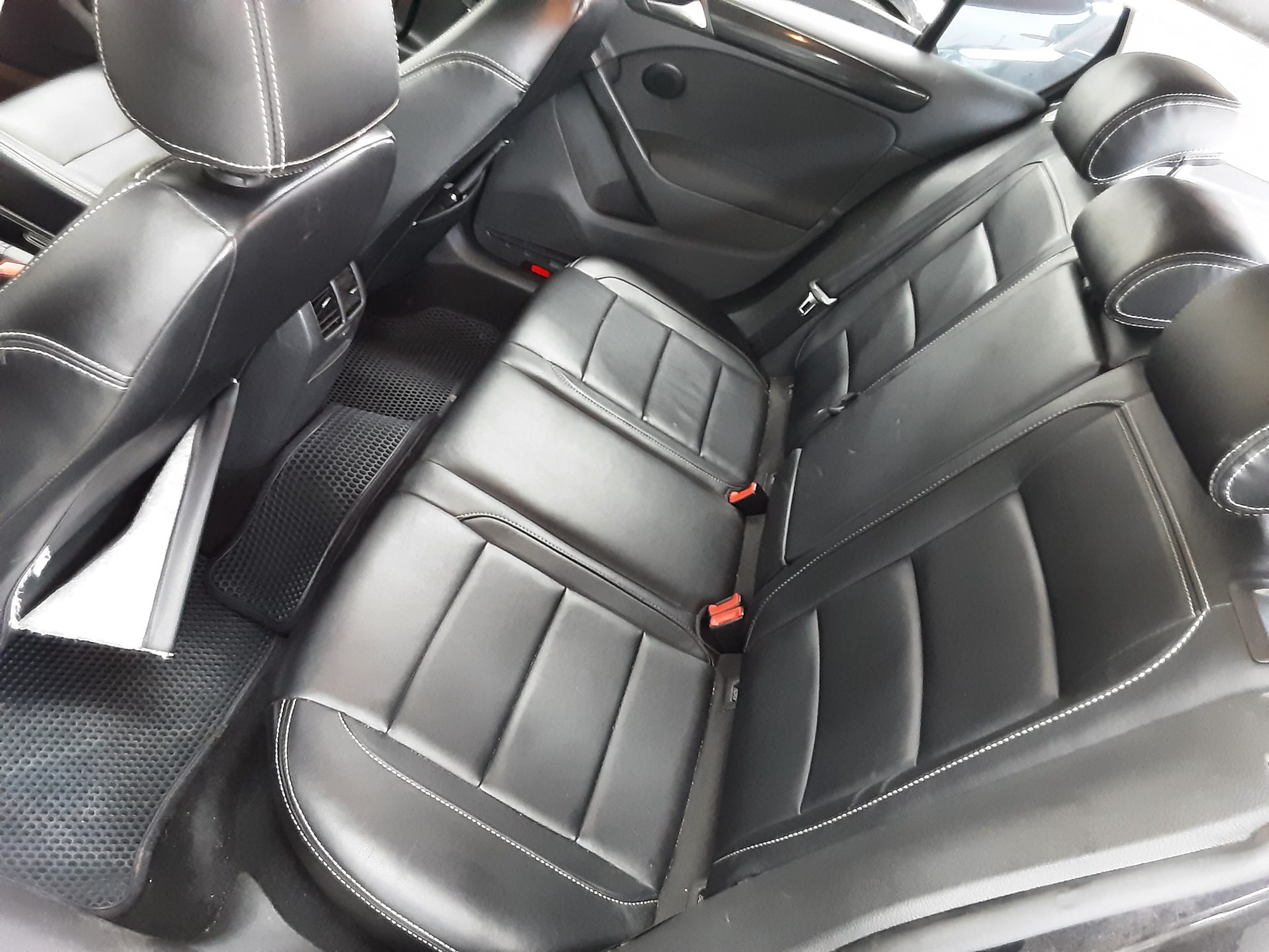 فولكس فاجن جولف (6Th Gen) 1.6 TDI Bluemotion 2012