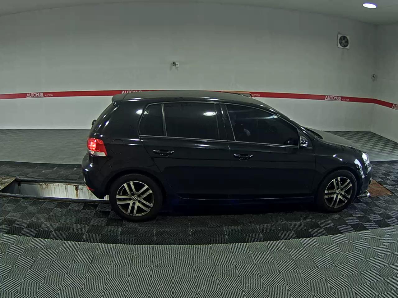 فولكس فاجن جولف (6Th Gen) 1.6 TDI Bluemotion 2012