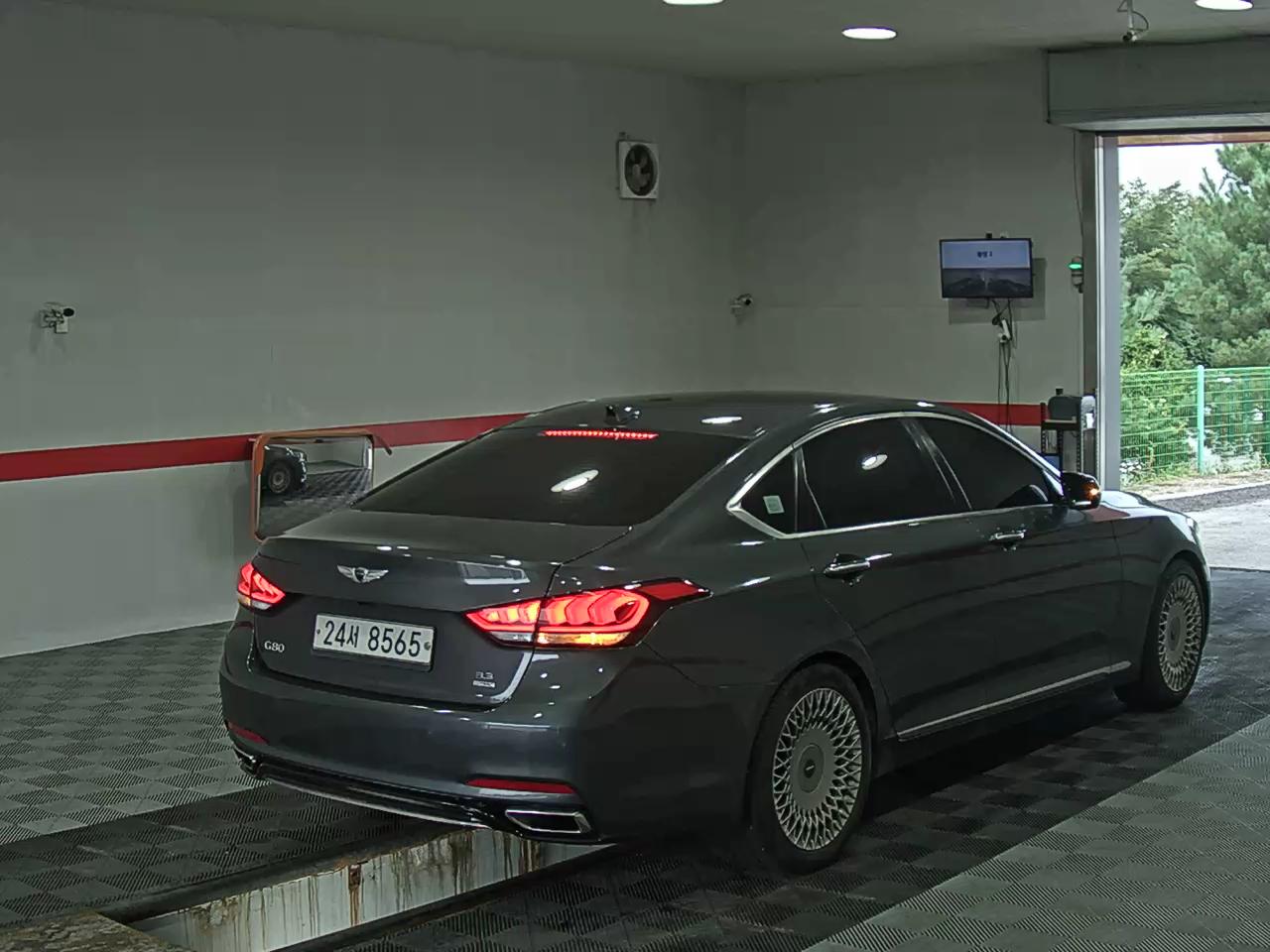 جينيسيس جينيسيس G80 2018 دفع رباعي بريميوم فاخر