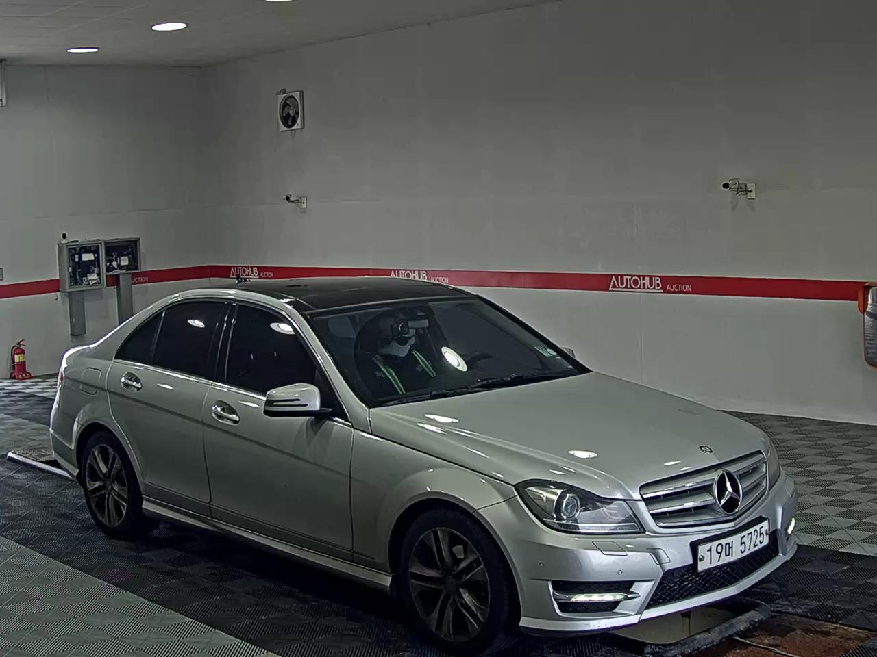 مرسيدس بنز C Class (3Rd Gen) C220 Cdi Avantgarde 2013 C220