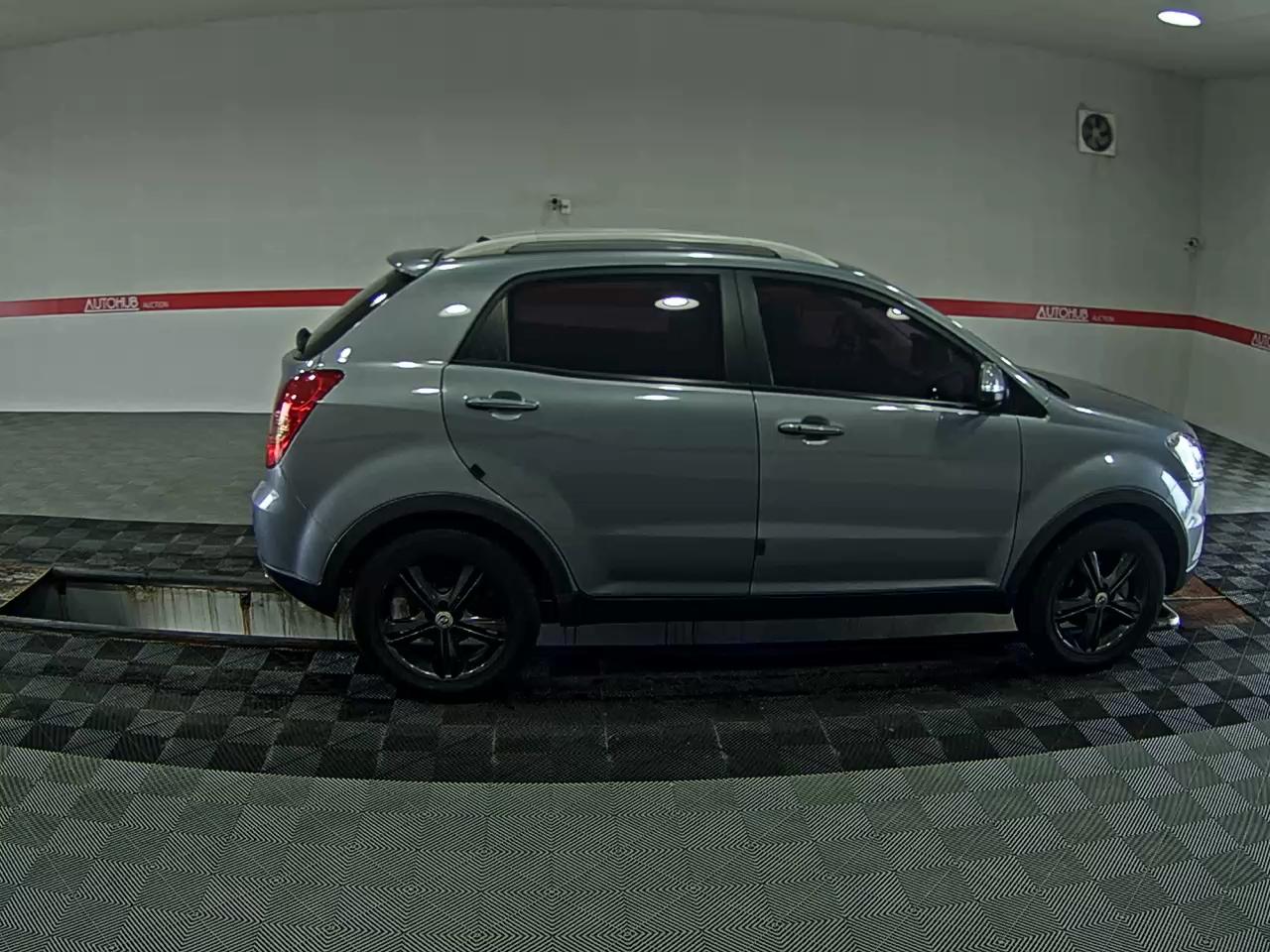 كي جي موبيليتي Mobility (سانج يونج) كوراندو C Clubby دفع ثنائي Park 2013