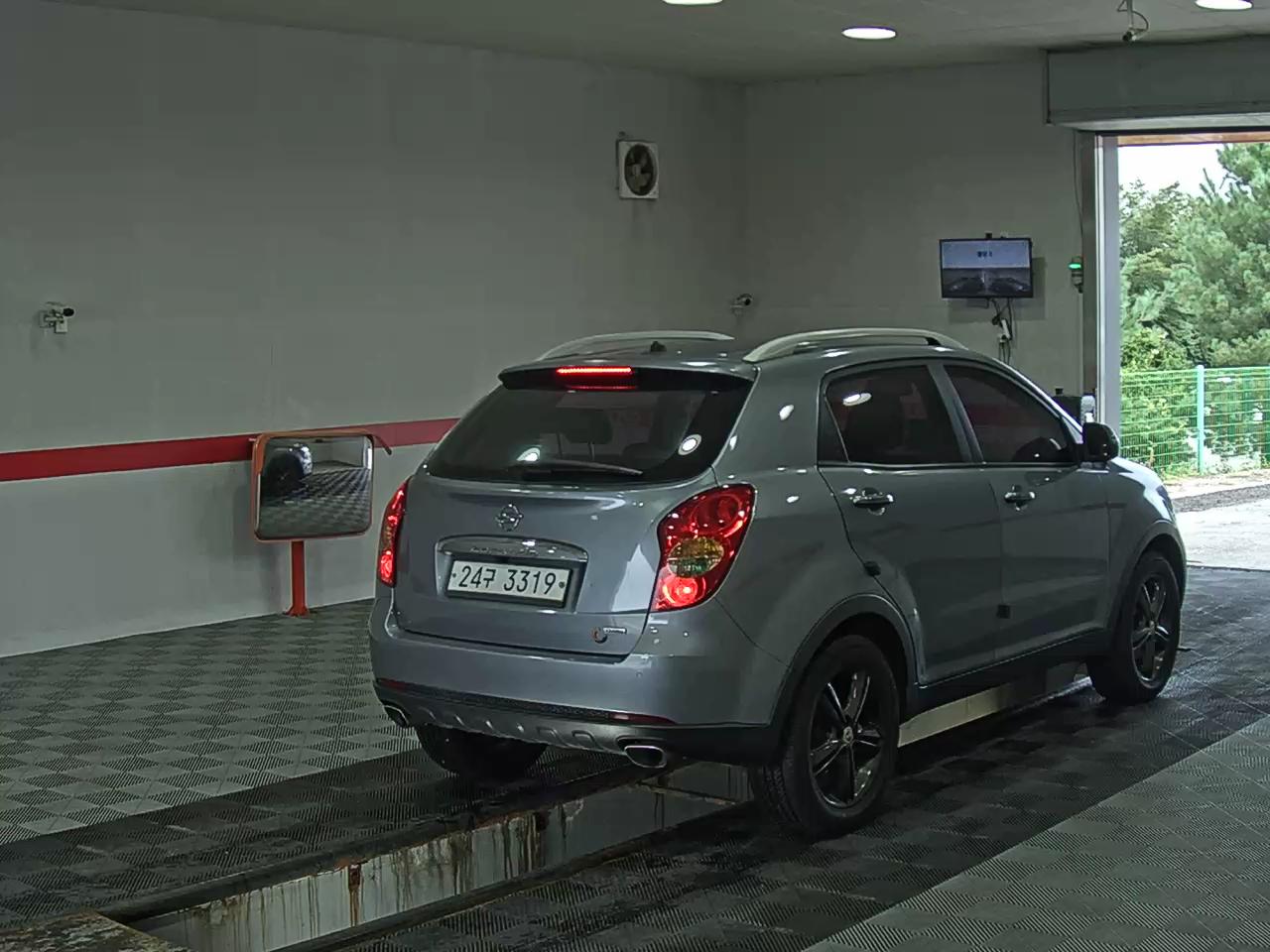 كي جي موبيليتي Mobility (سانج يونج) كوراندو C Clubby دفع ثنائي Park 2013