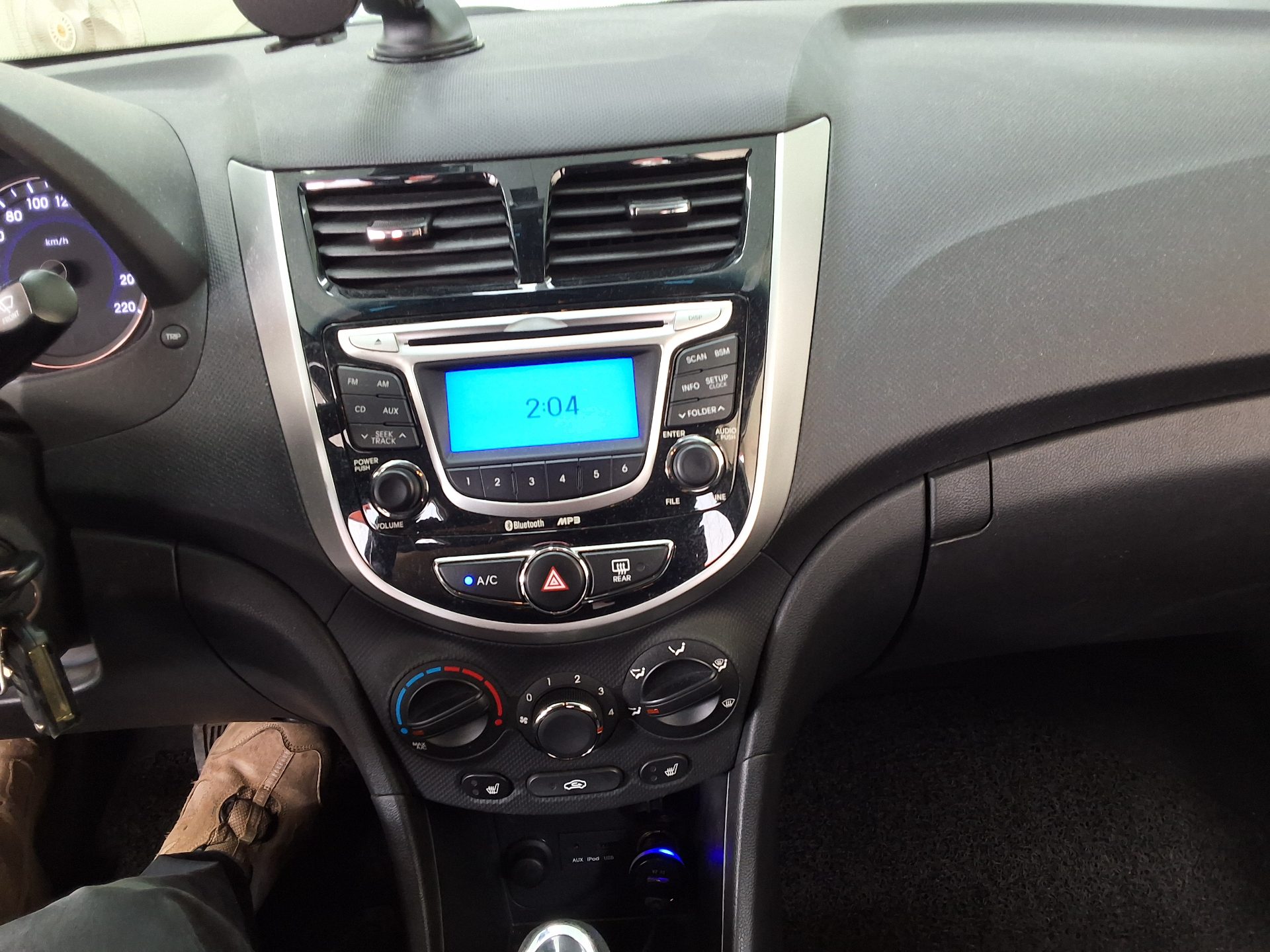 هيونداي جديد أكسنت 1.4 Vvt Premier 2012 PREMIER