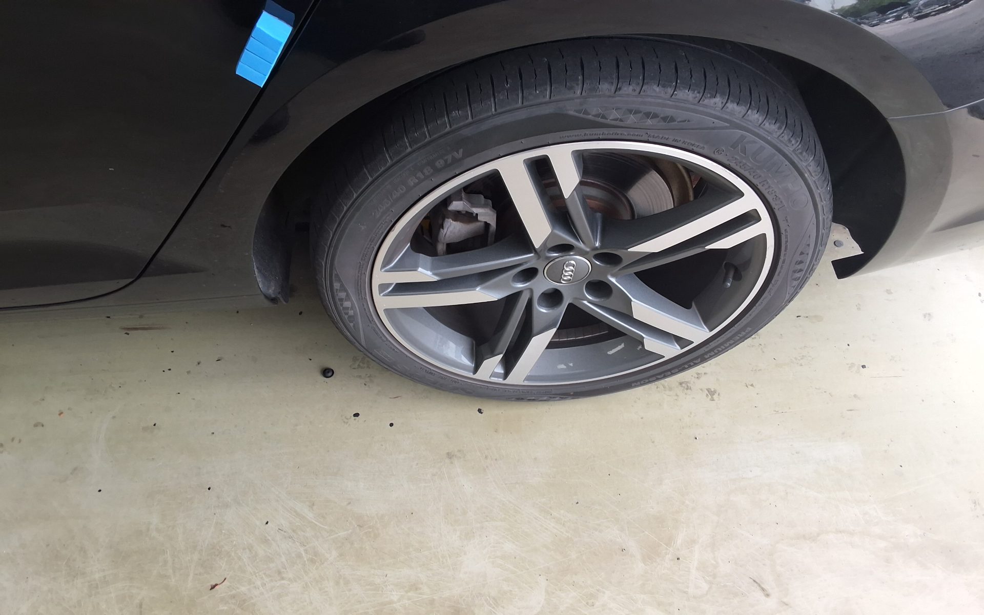 أودي إيه 4 (5Th Gen) 40 Tfsi بريميوم 2019 40 بريميوم