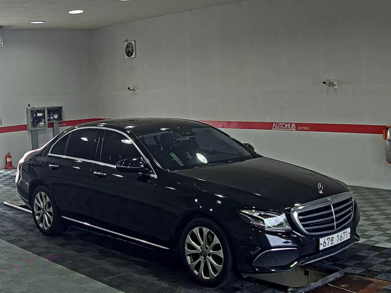 مرسيدس بنز E Class (5Th Gen) E220D فورماتيك إكسكلوسيف 2019 E220d 4MATIC إكسكلوسيف
