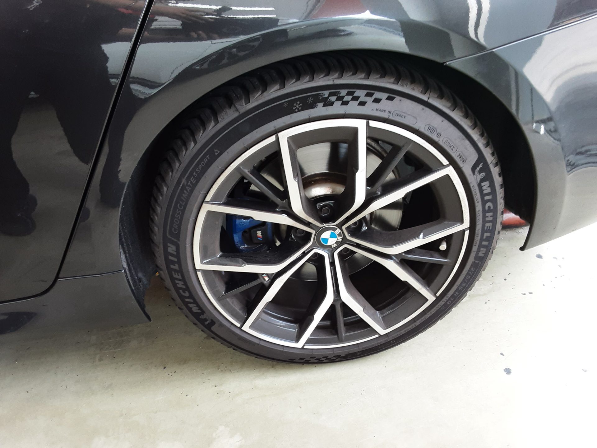 بي إم دبليو 5 Series (7Th Gen) 530I M Sport Pack 2021 SPORT