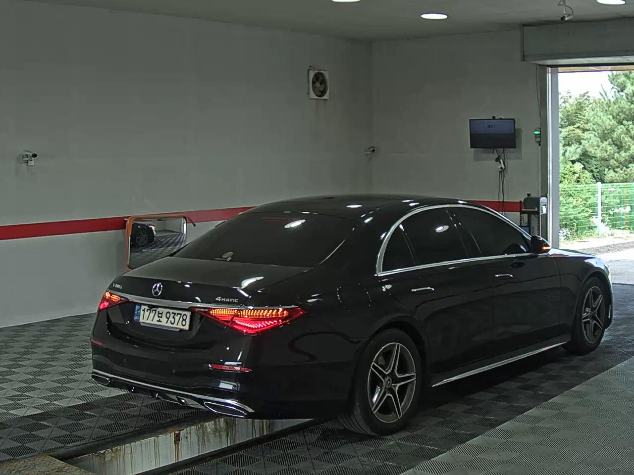 مرسيدس بنز S Class (7Th Gen) S400D فورماتيك 2022 4MATIC