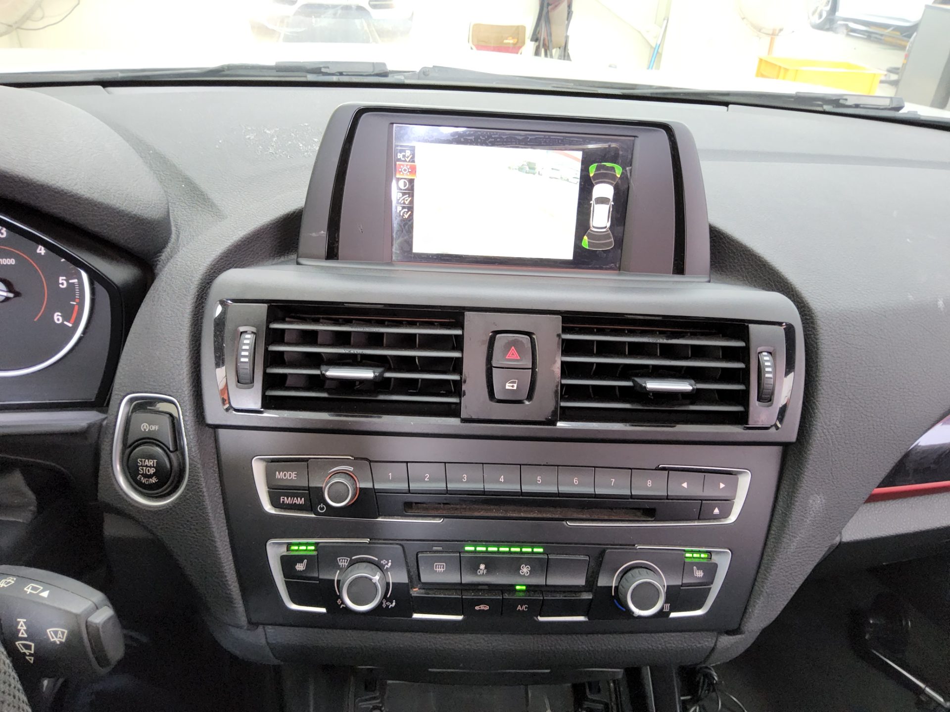 بي إم دبليو 1 Series (2Nd Gen) 5 أبواب 118D Sports 2015 118d