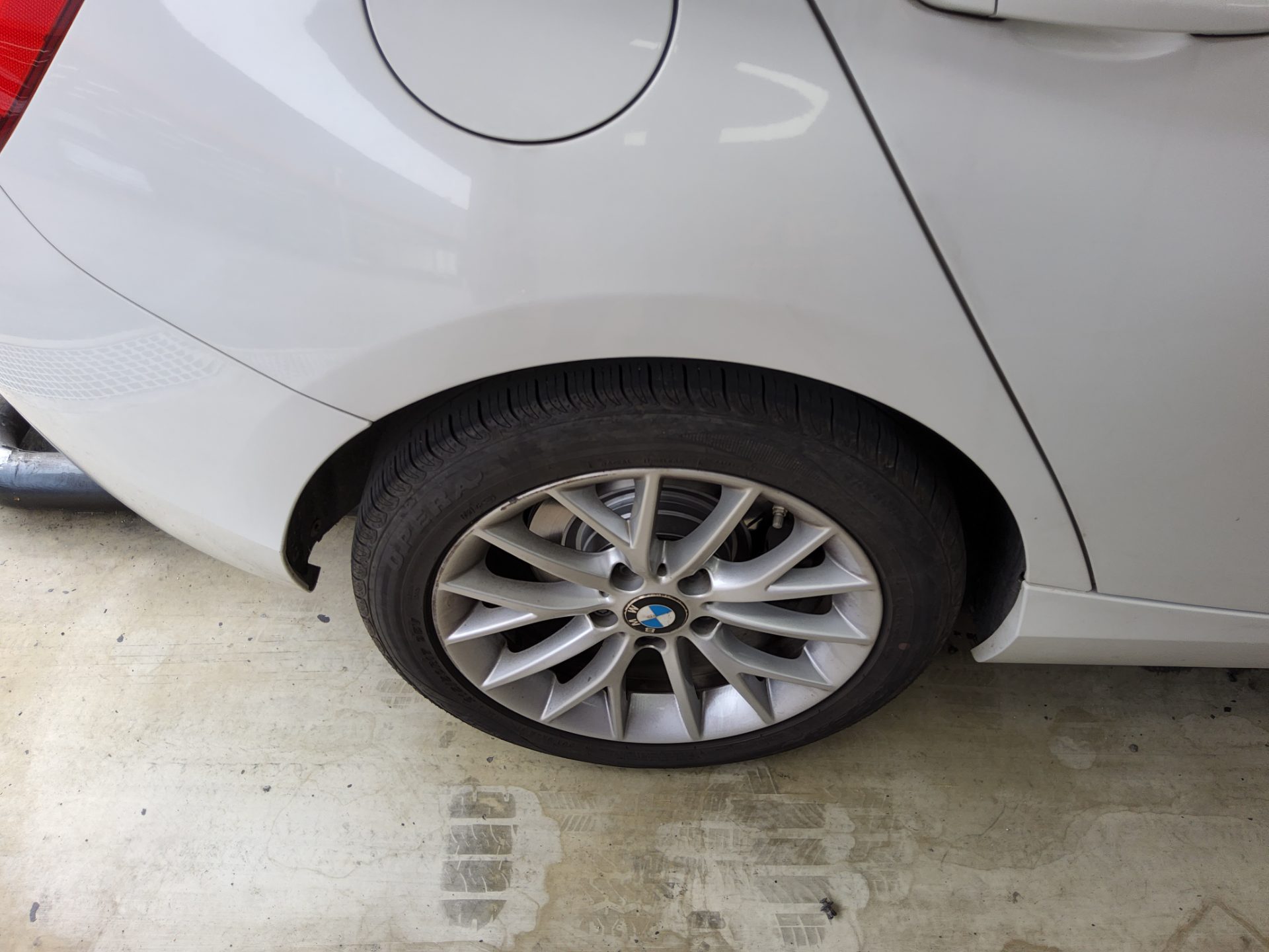 بي إم دبليو 1 Series (2Nd Gen) 5 أبواب 118D Sports 2015 118d