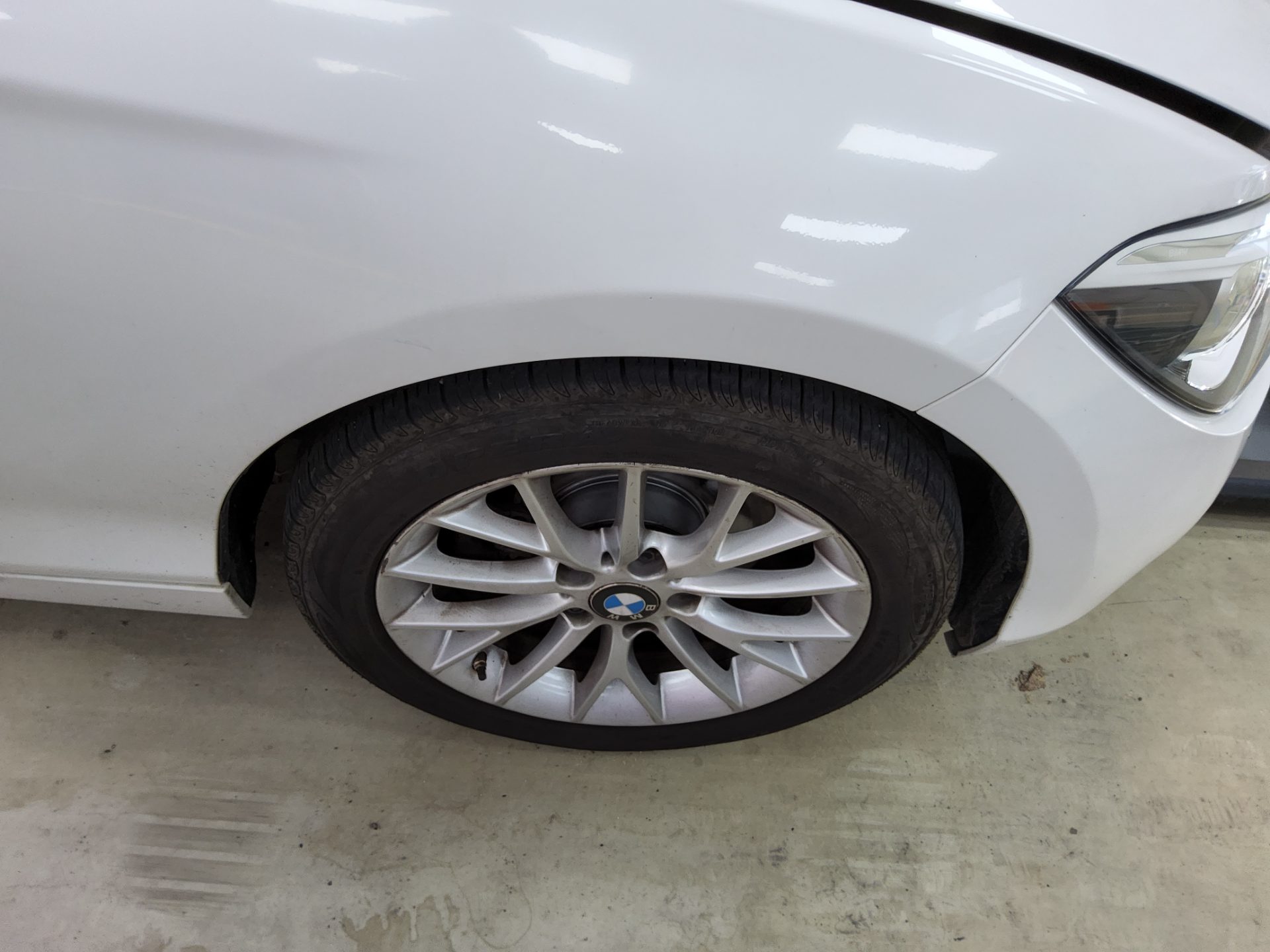 بي إم دبليو 1 Series (2Nd Gen) 5 أبواب 118D Sports 2015 118d