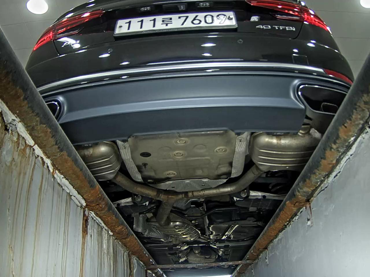 أودي إيه 4 (5Th Gen) 40 Tfsi بريميوم 2019 40 بريميوم