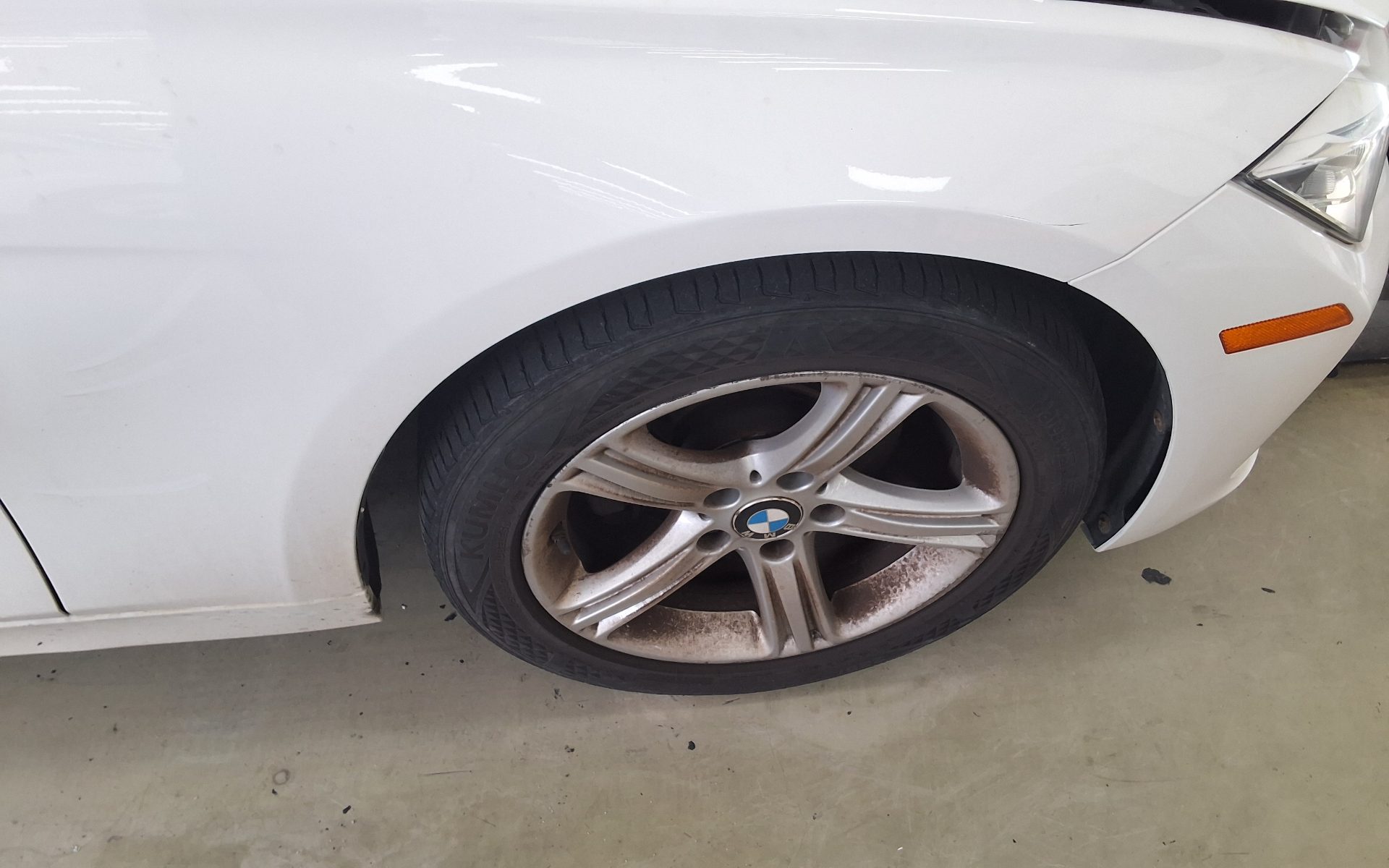 بي إم دبليو 3 Series (6Th Gen) 320D 2015 320d