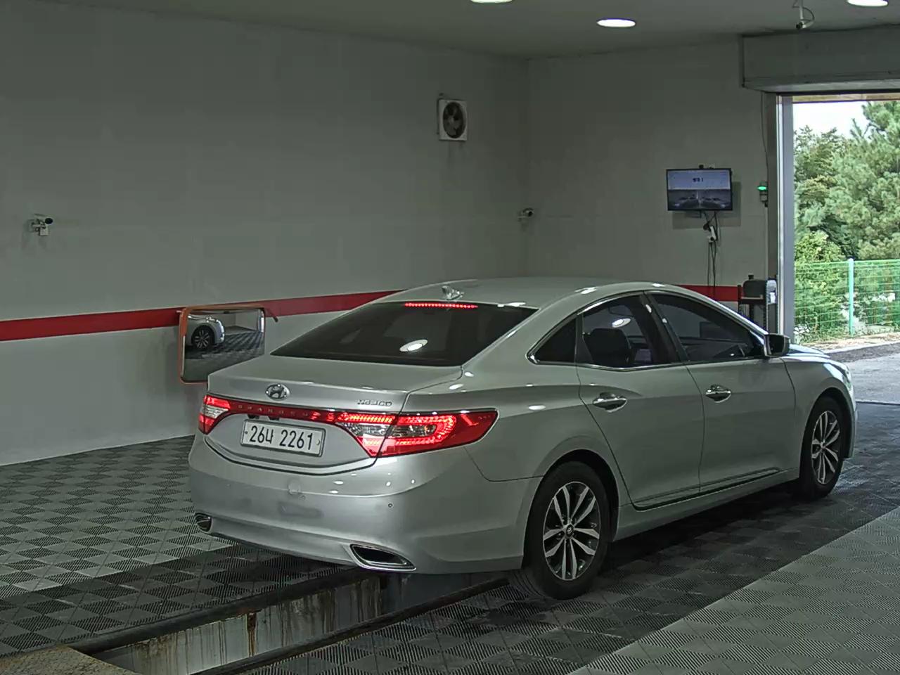 هيونداي جرانديور 2011 فاخر