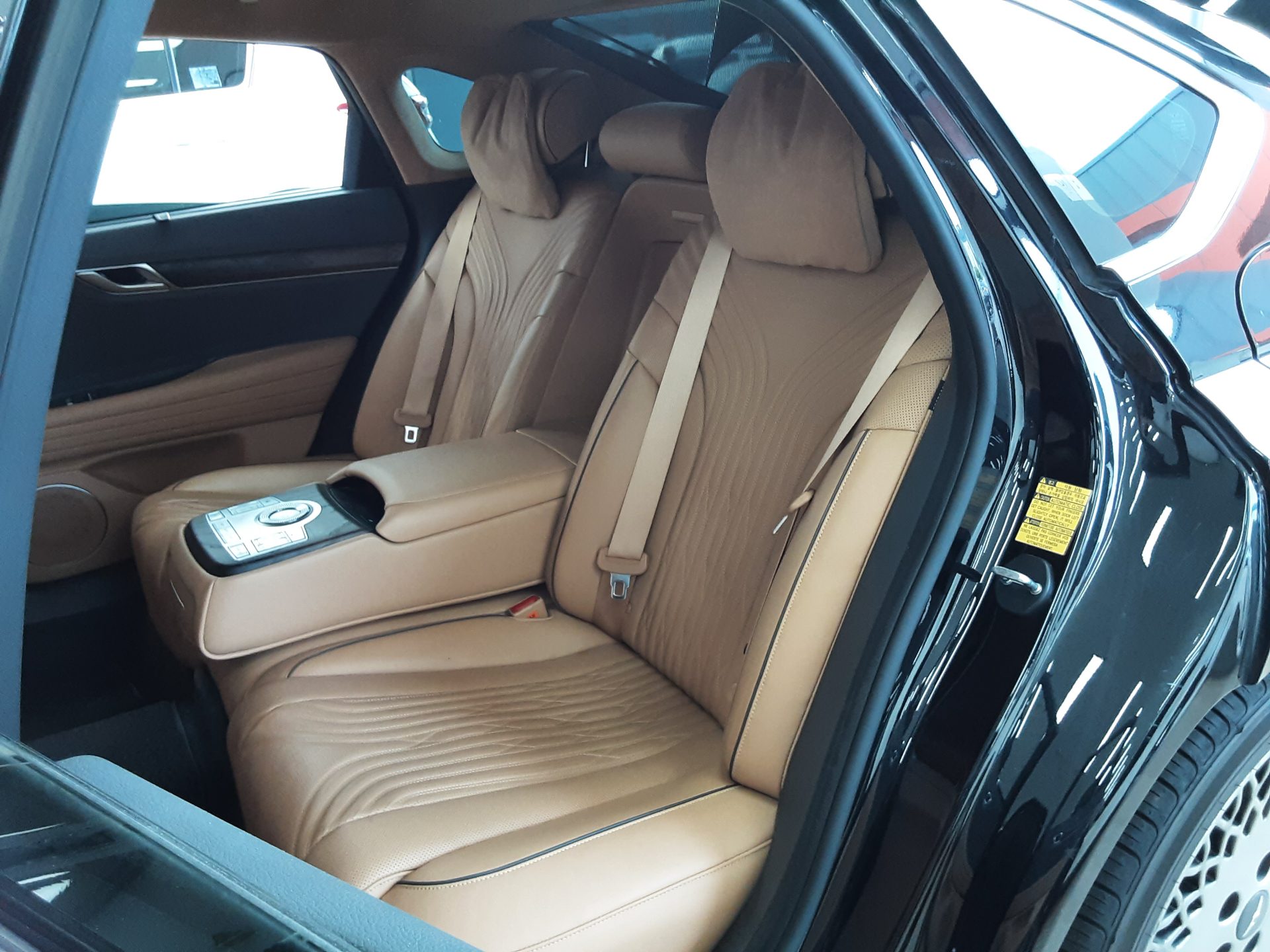 جينيسيس جينيسيس G80 2022 دفع رباعي BASE