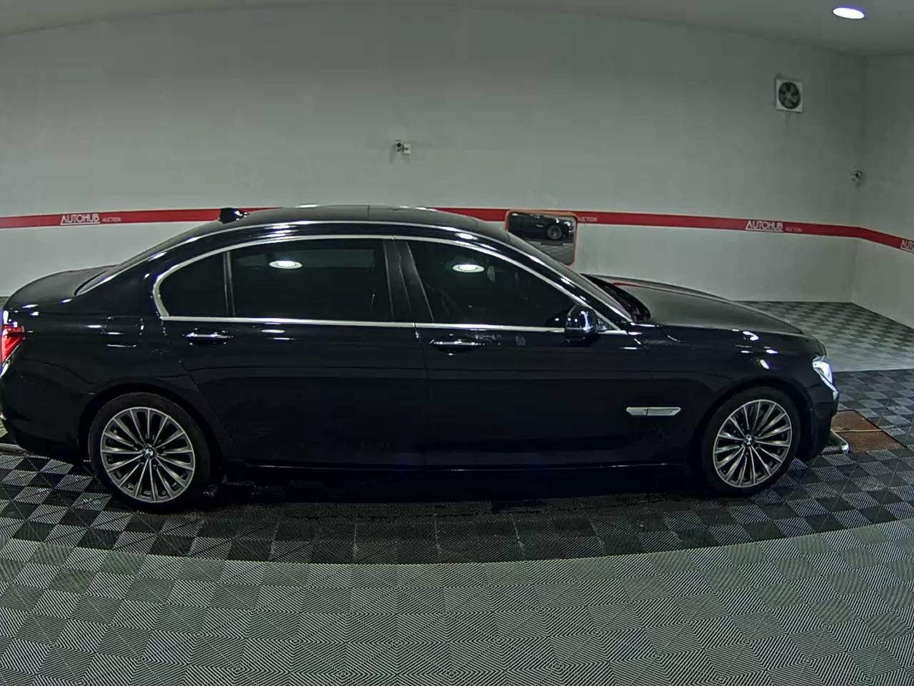 بي إم دبليو 7 Series (5Th Gen) 750Li إكس درايف 2014 750Li