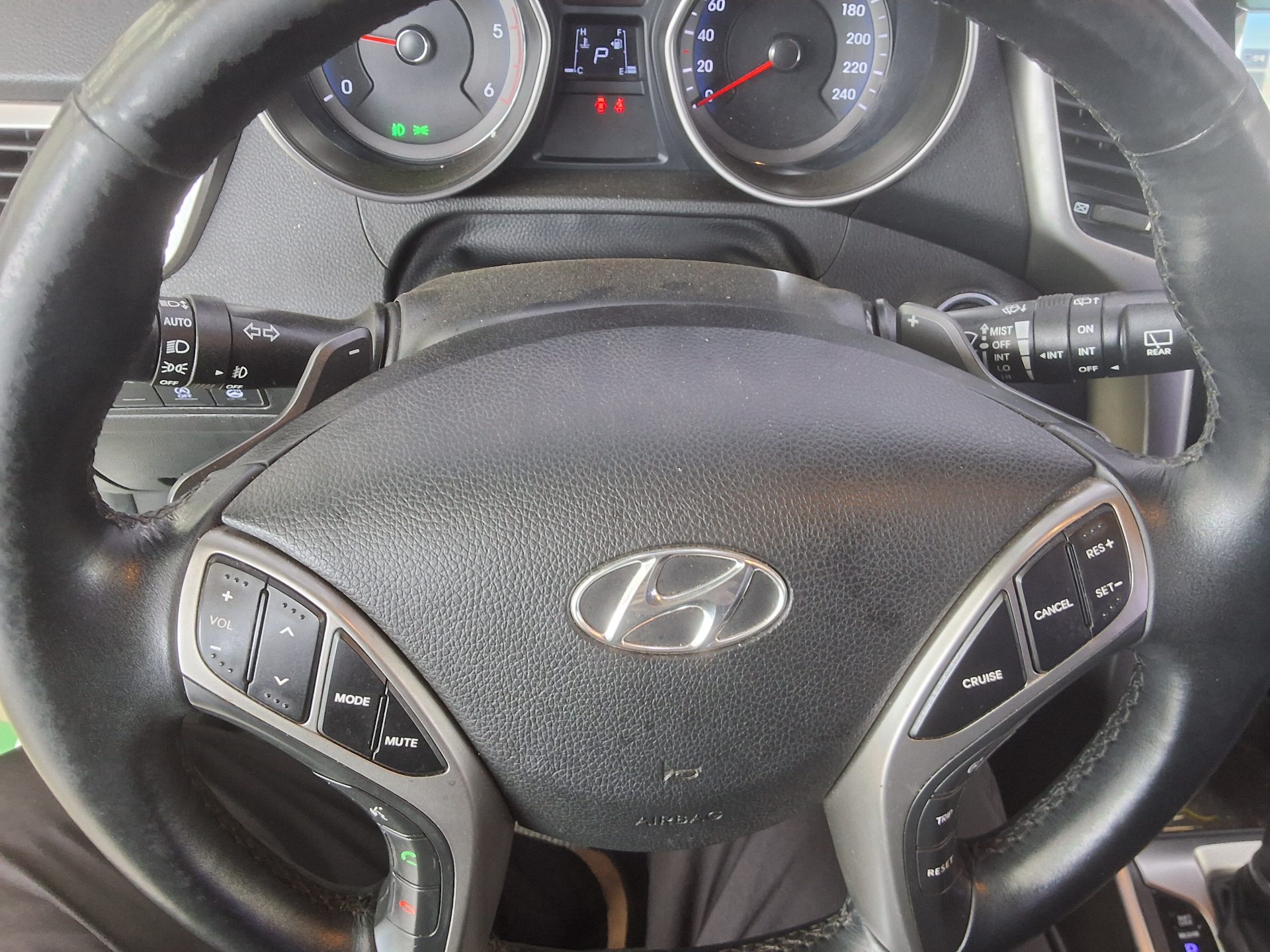 هيونداي الجديد I30 1.6 VGT Pyl 2016