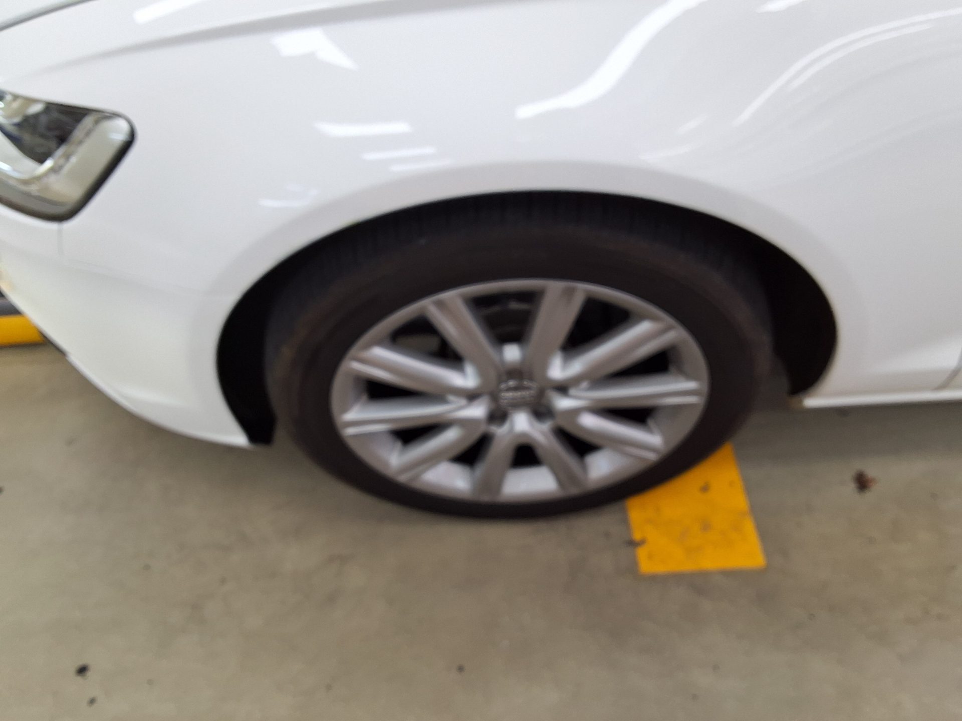 أودي إيه 6 (4Th Gen) 3.0 TDI كواترو Led Pack 2014