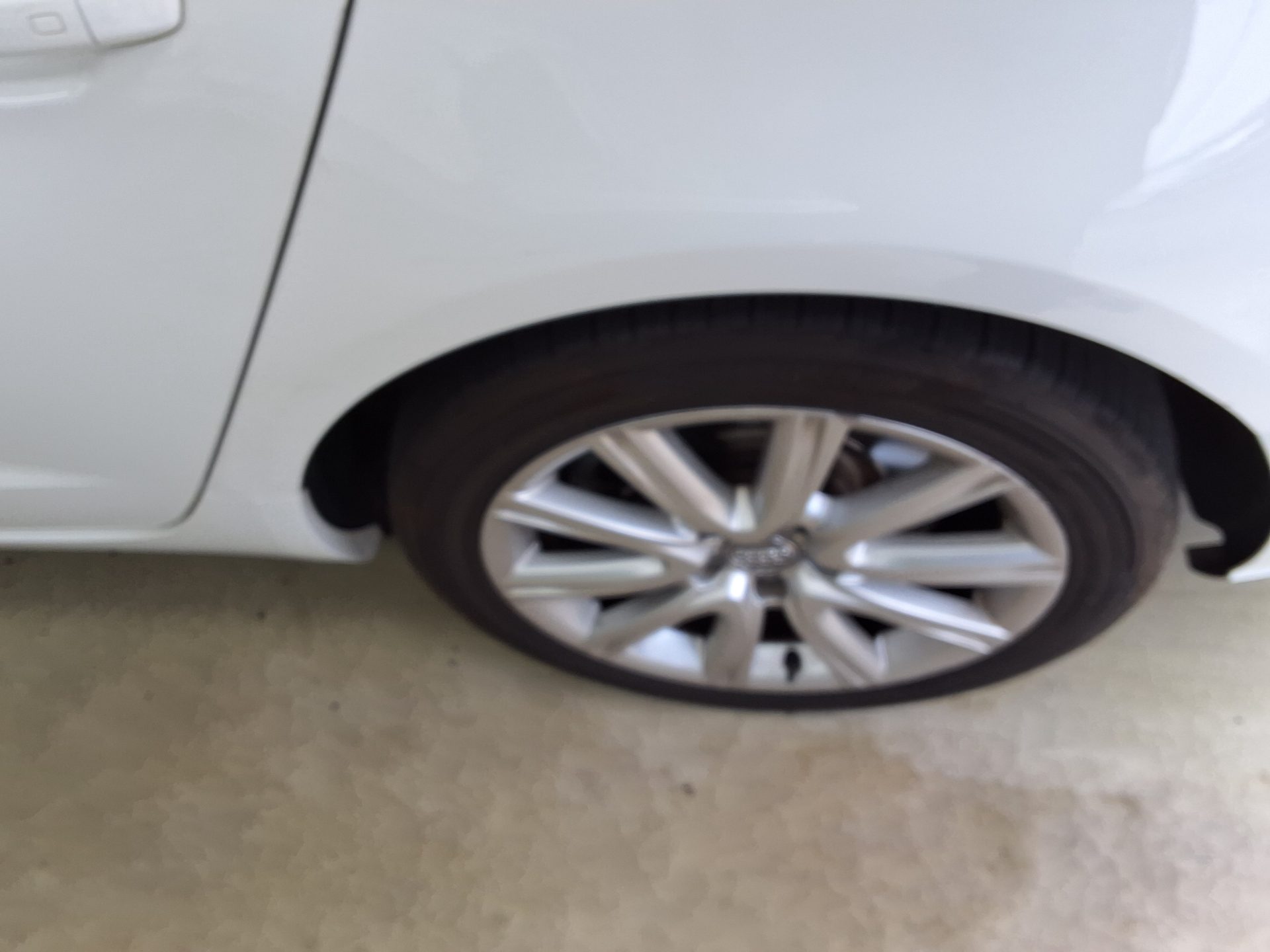 أودي إيه 6 (4Th Gen) 3.0 TDI كواترو Led Pack 2014