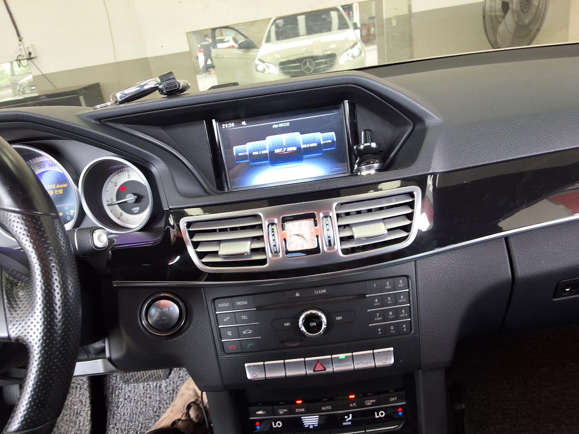 مرسيدس بنز E Class (4Th Gen) E220 Cdi Bluetec Avantgarde Sport 2016 SPORT