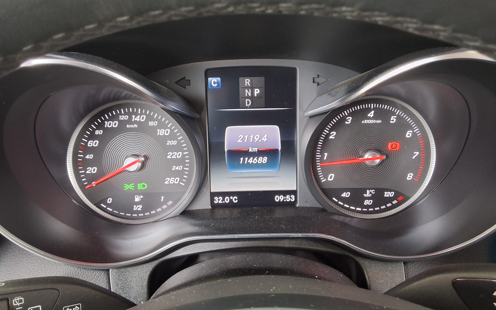 مرسيدس بنز جي إل سي Class جي إل سي 300 فورماتيك AMG Line 2019 4MATIC LINE