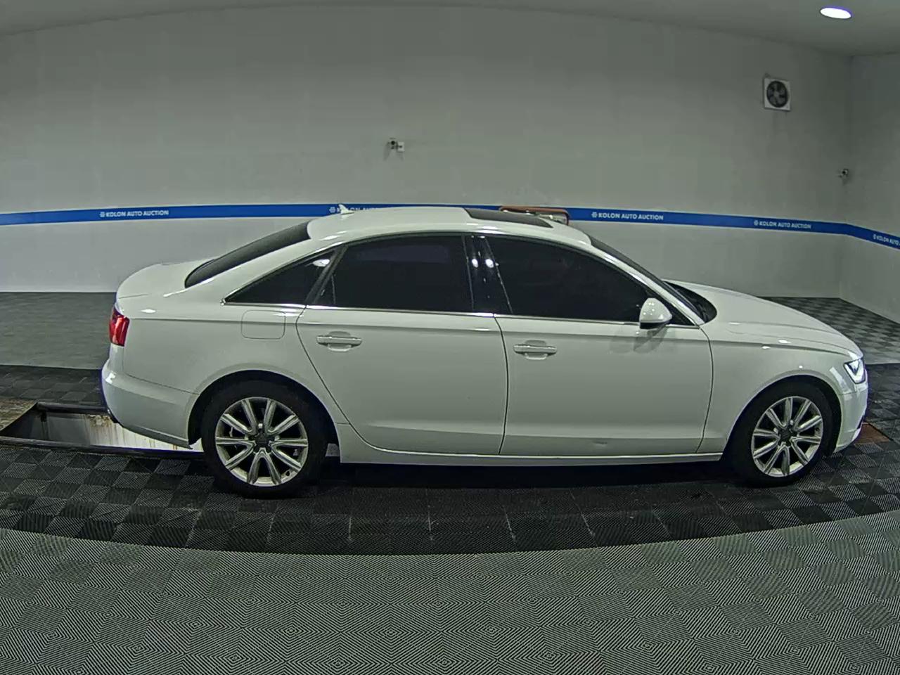 أودي إيه 6 (4Th Gen) 3.0 TDI كواترو Led Pack 2014