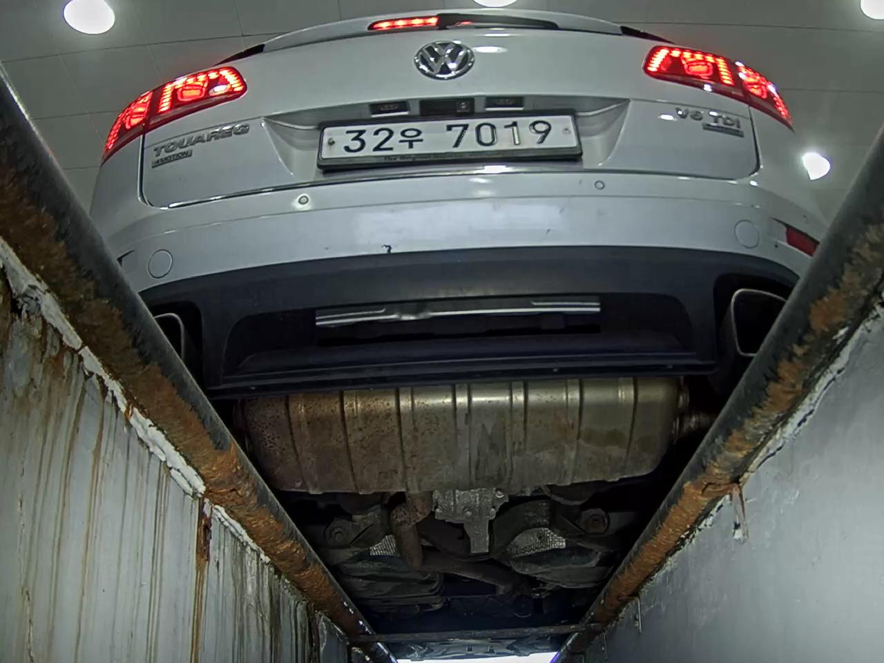 فولكس فاجن جديد طوارق (2Nd Gen) 3.0 V6 TDI Bluemotion 2013
