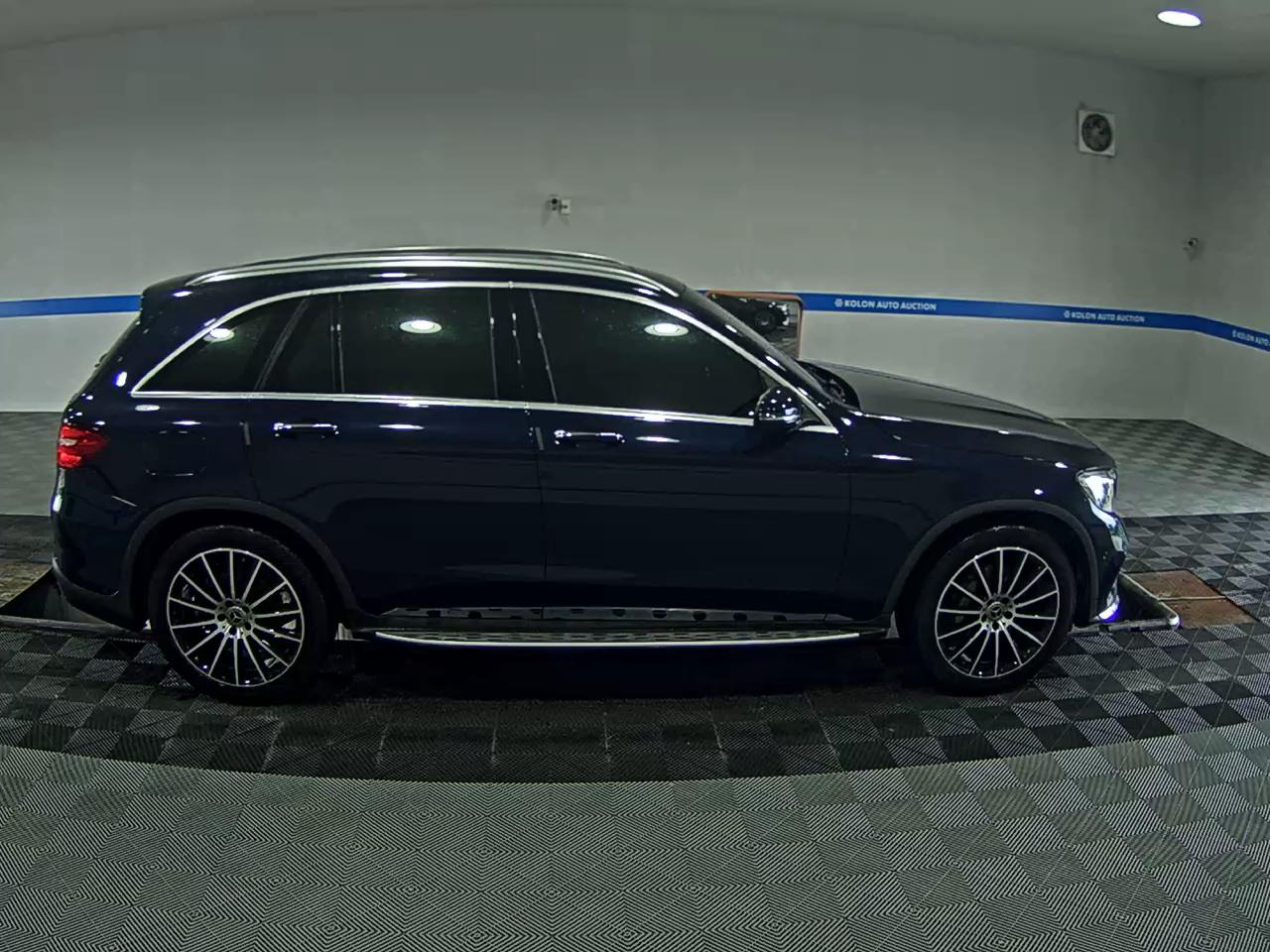 مرسيدس بنز جي إل سي Class جي إل سي 300 فورماتيك AMG Line 2019 4MATIC LINE