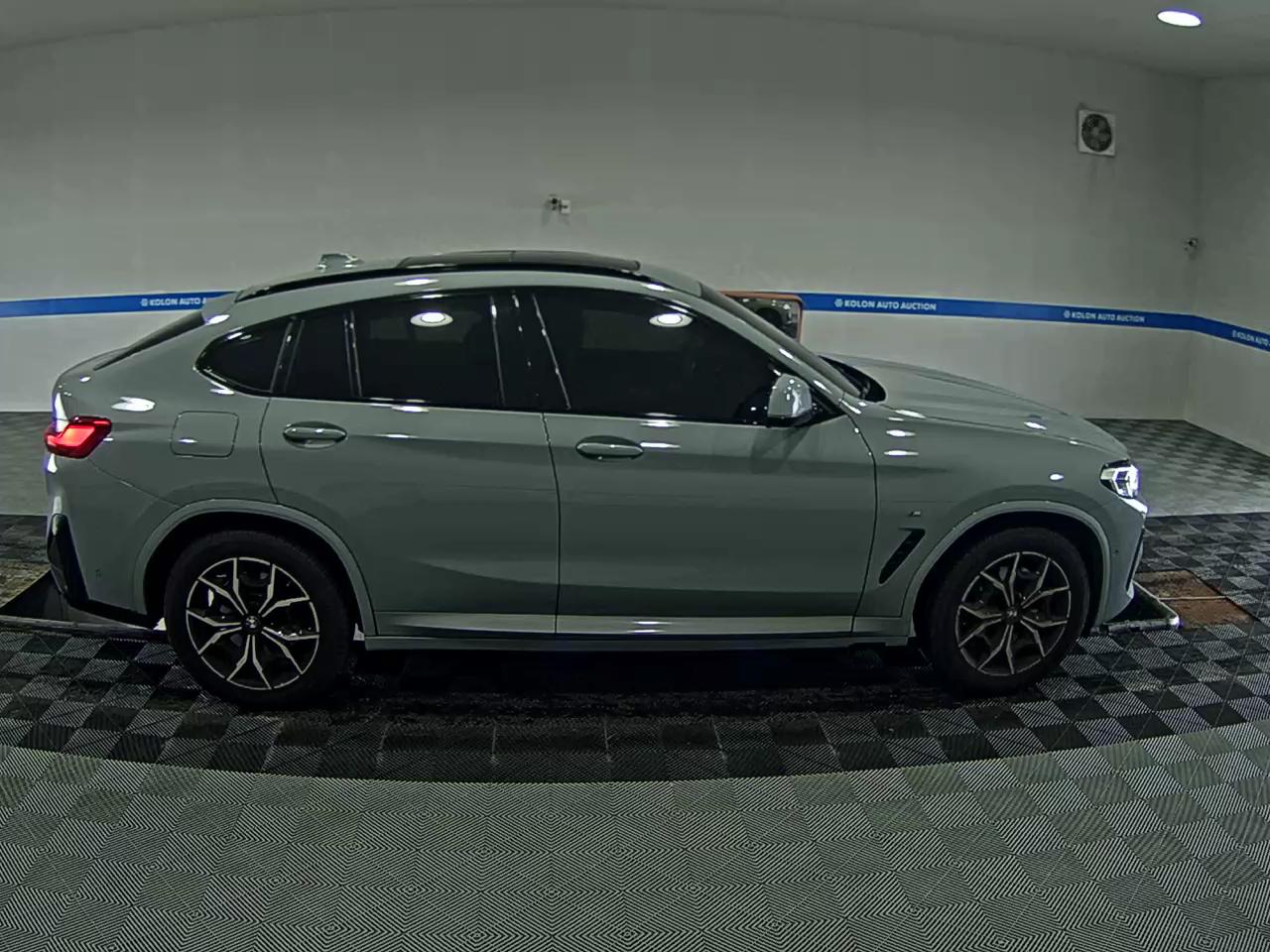 بي إم دبليو X4 (2Nd Gen) 20I إكس درايف M Sport Pro 2022 SPORT