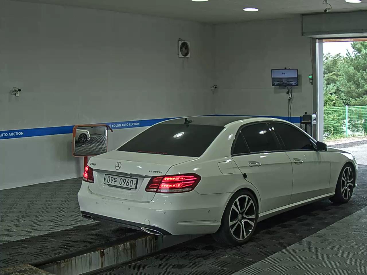 مرسيدس بنز E Class (4Th Gen) E220 Cdi Bluetec Avantgarde Sport 2016 SPORT